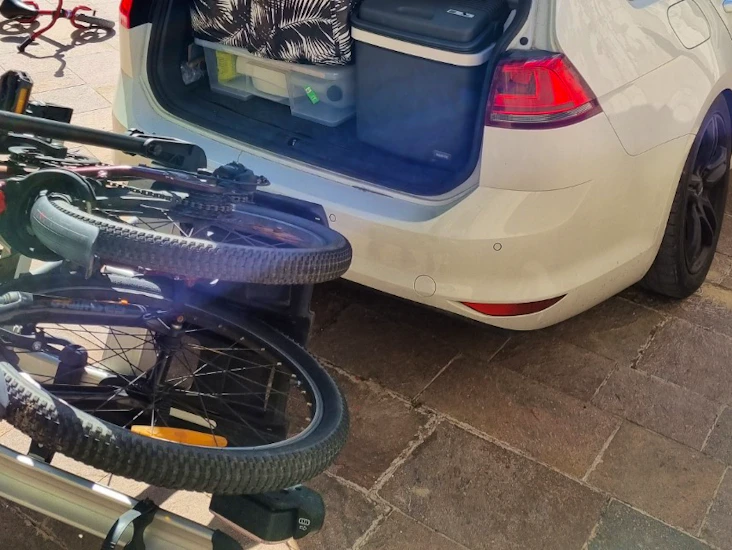 Thule velocompact bicycle carrier