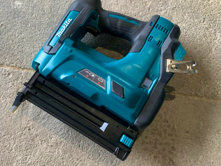 Dykkertpistol på batteri - makita