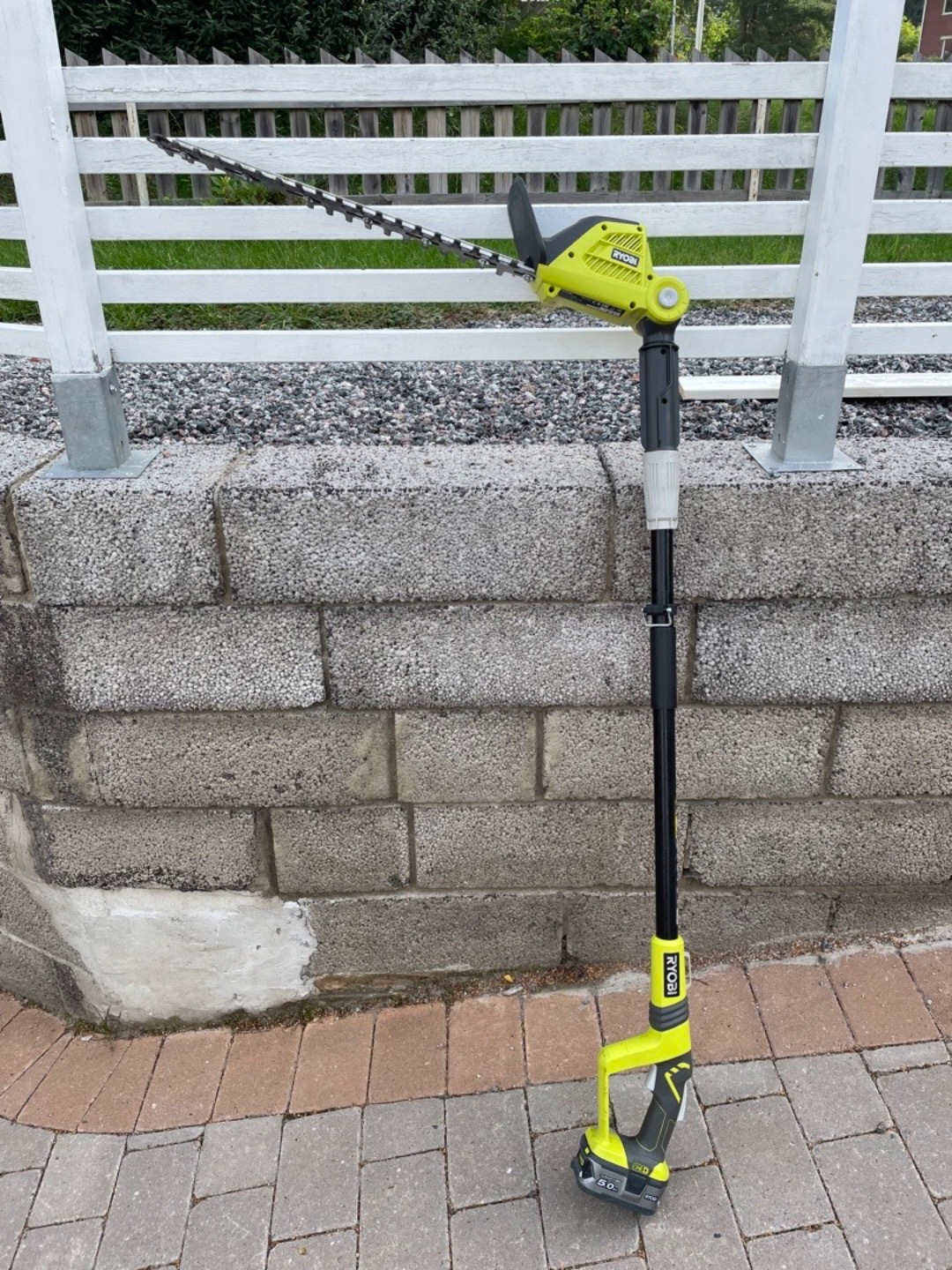 Ryobi häcksax med telescope arm