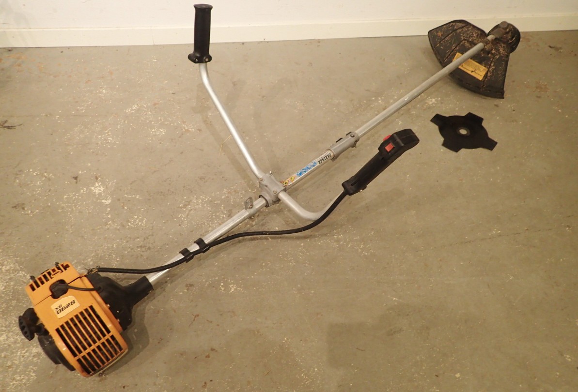 Electrolux/partner b290 bx bensindriven röjsåg/grästrimmer