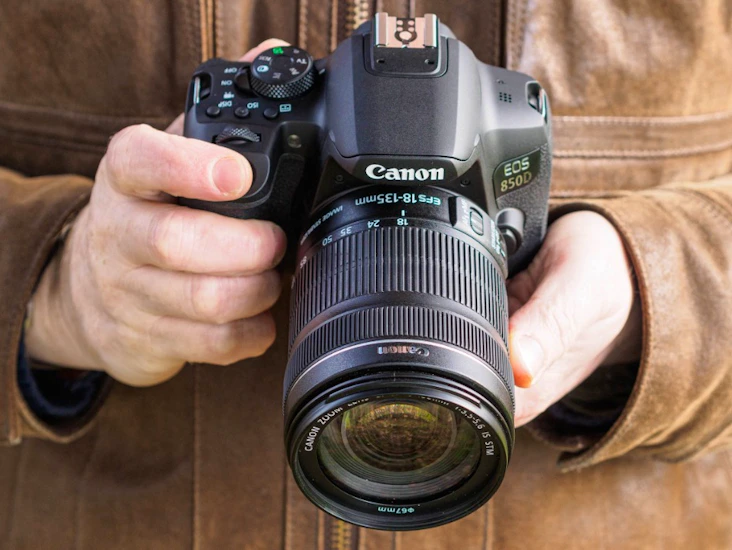 Canon 850d + 18-55/4-5,6 is stm