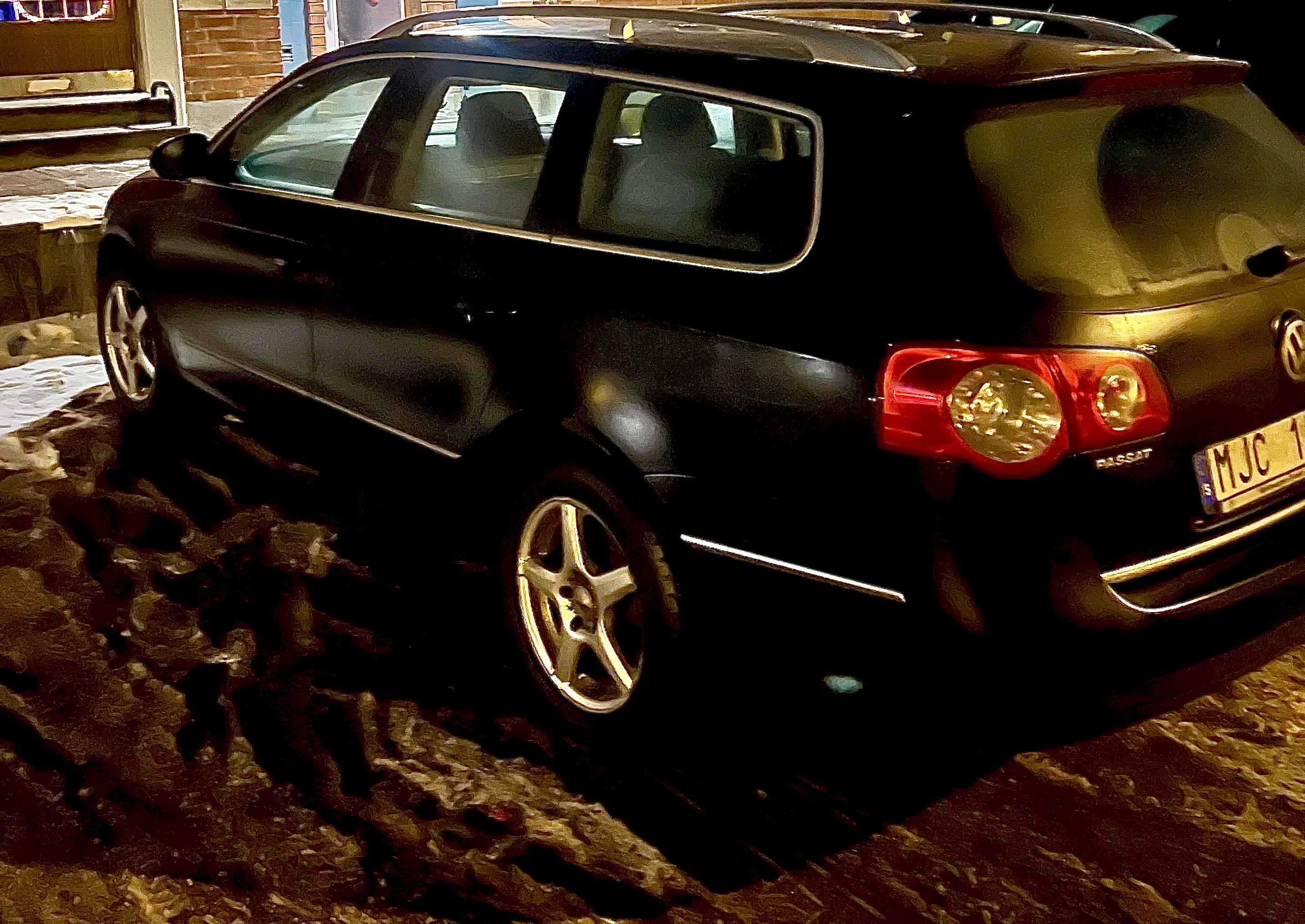 Rymlig och bekväm volkswagen passat – perfekt för långresa & familj