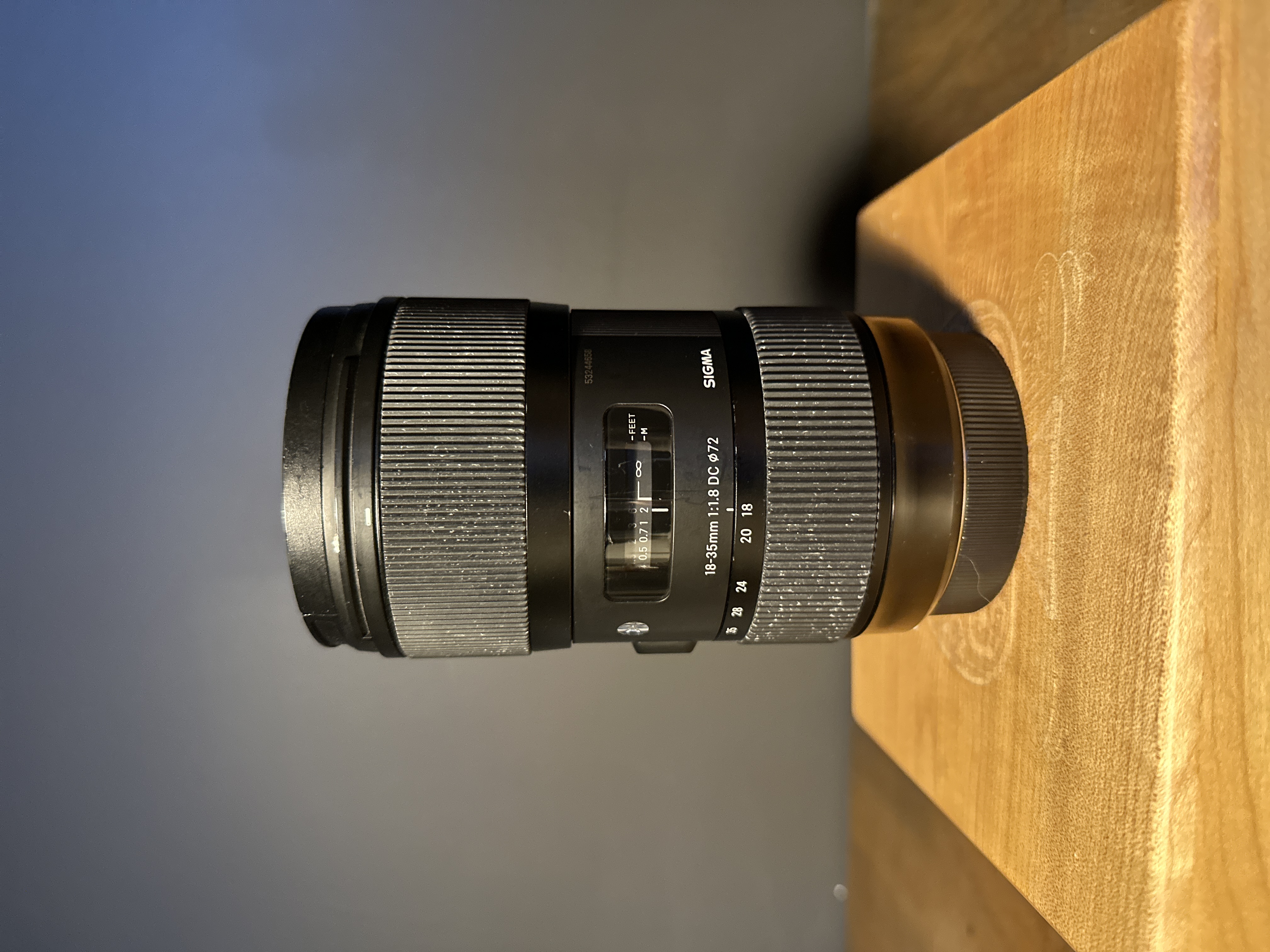 Sigma 18-35mm f/1.8 dc hsm art - canon ef-s fit