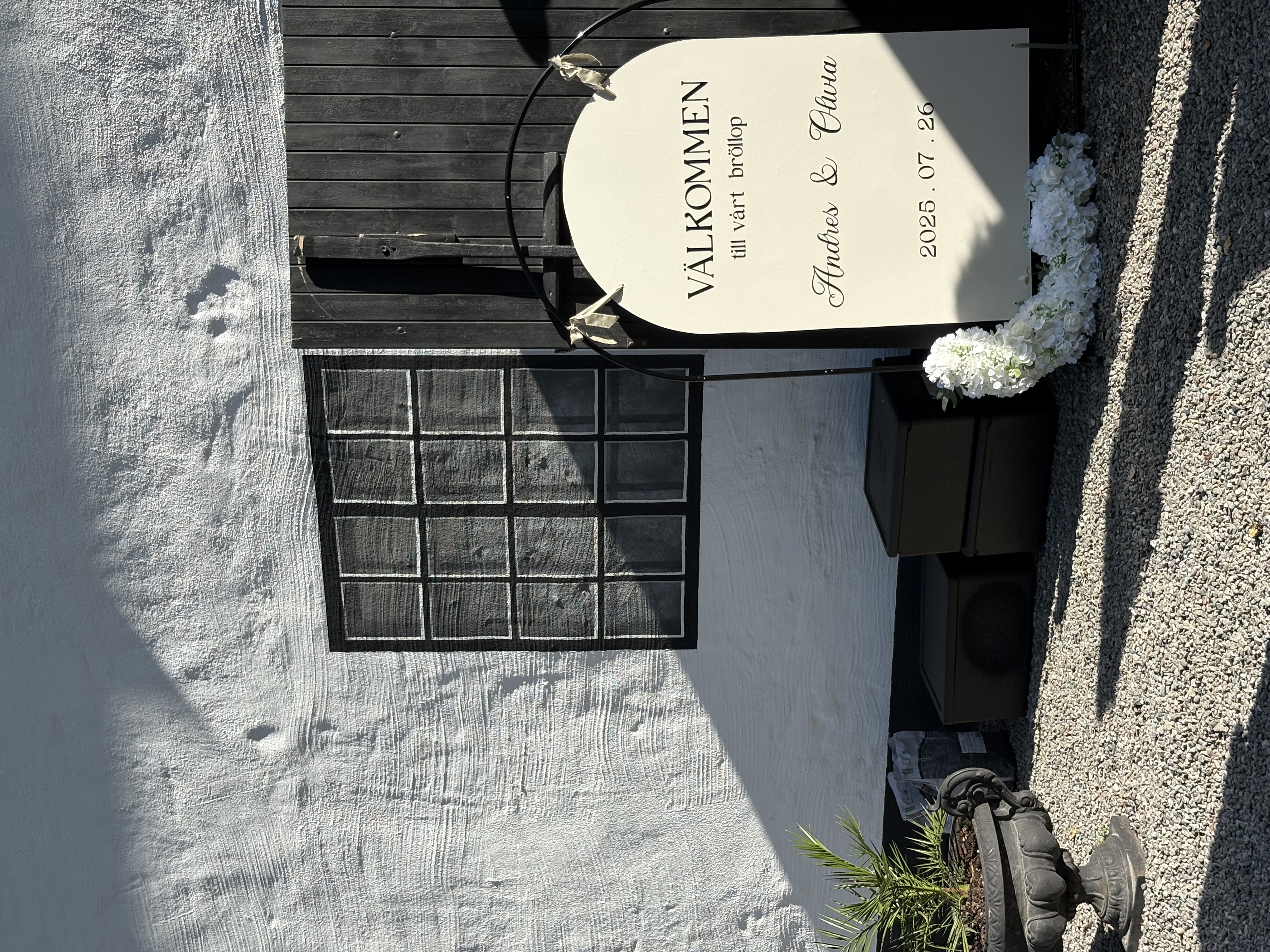 Skylt med era namn och datum