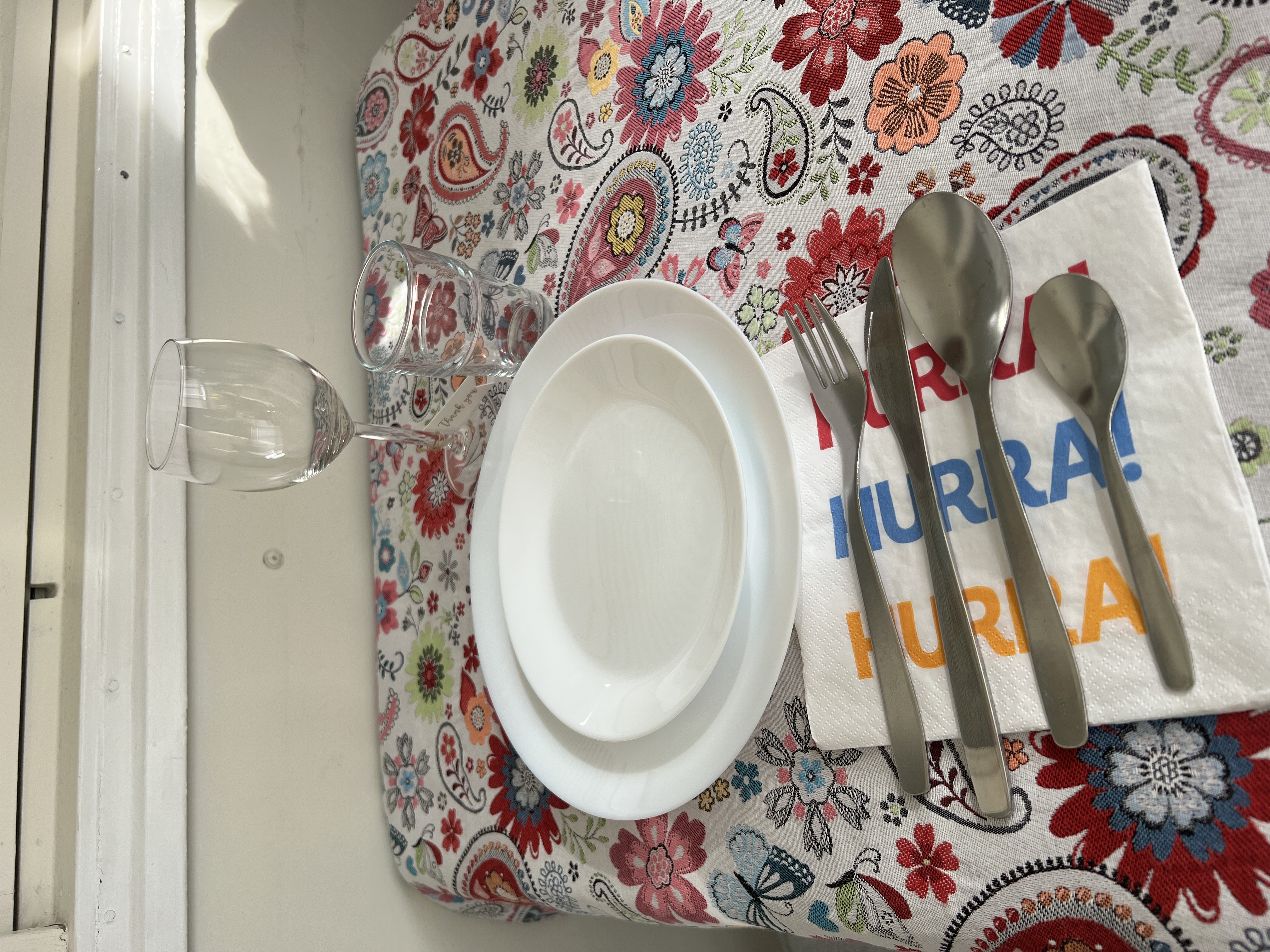Party set for 35 persons - glasses, cutlery and plates 