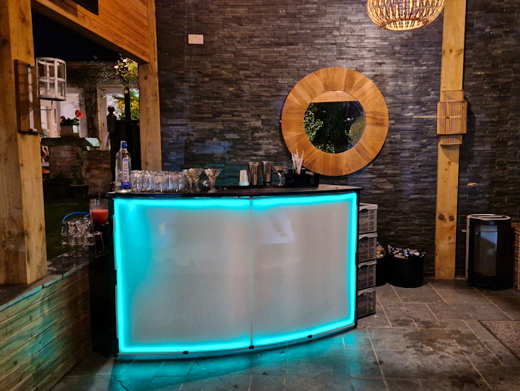 Illuminate neon bar counter hire