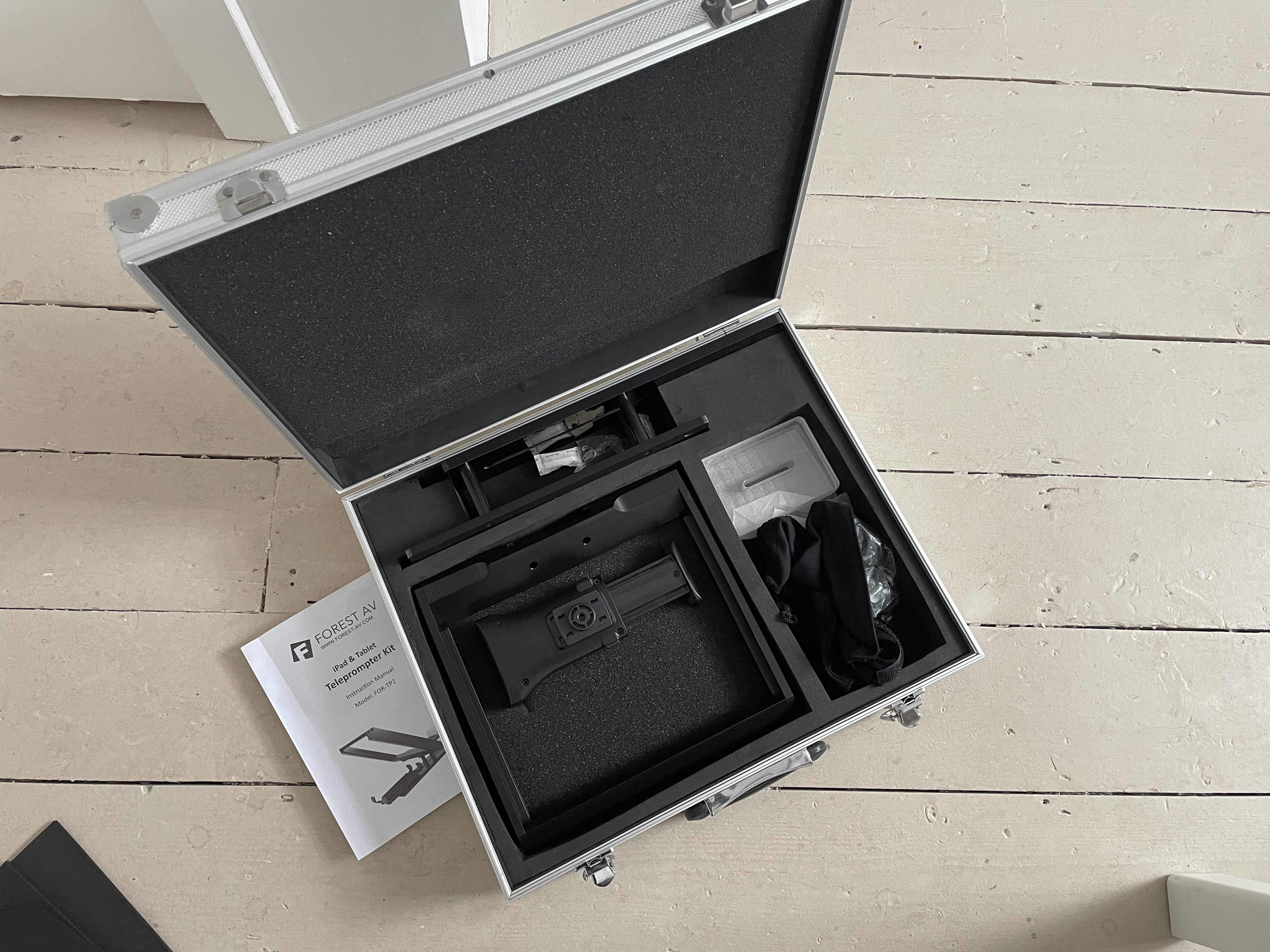 Teleprompter kit for ipad and tables - forest av