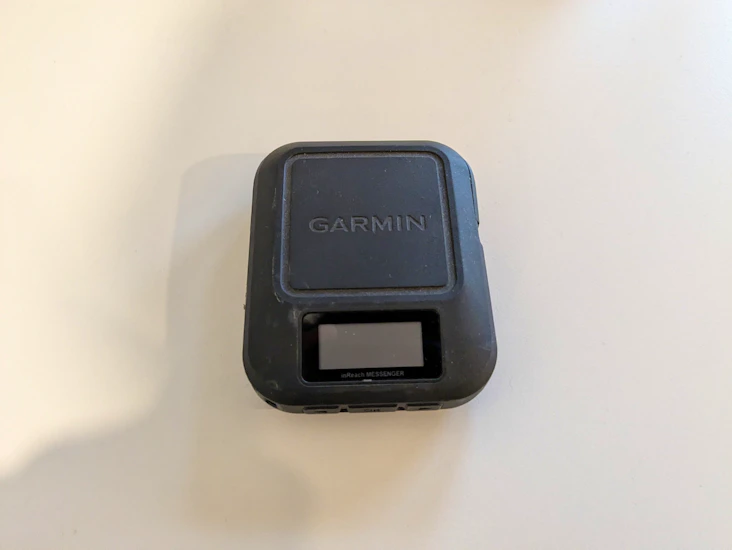 Satellite communicator garmin inreach messenger