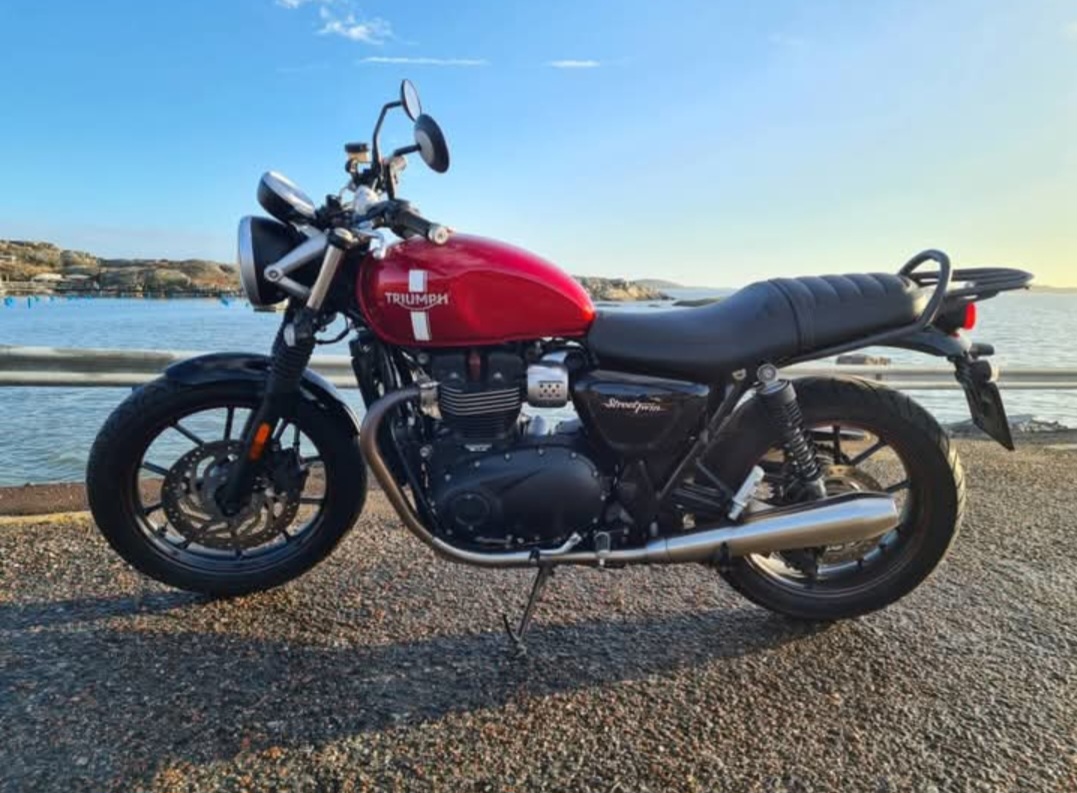 Triumph street twin 900