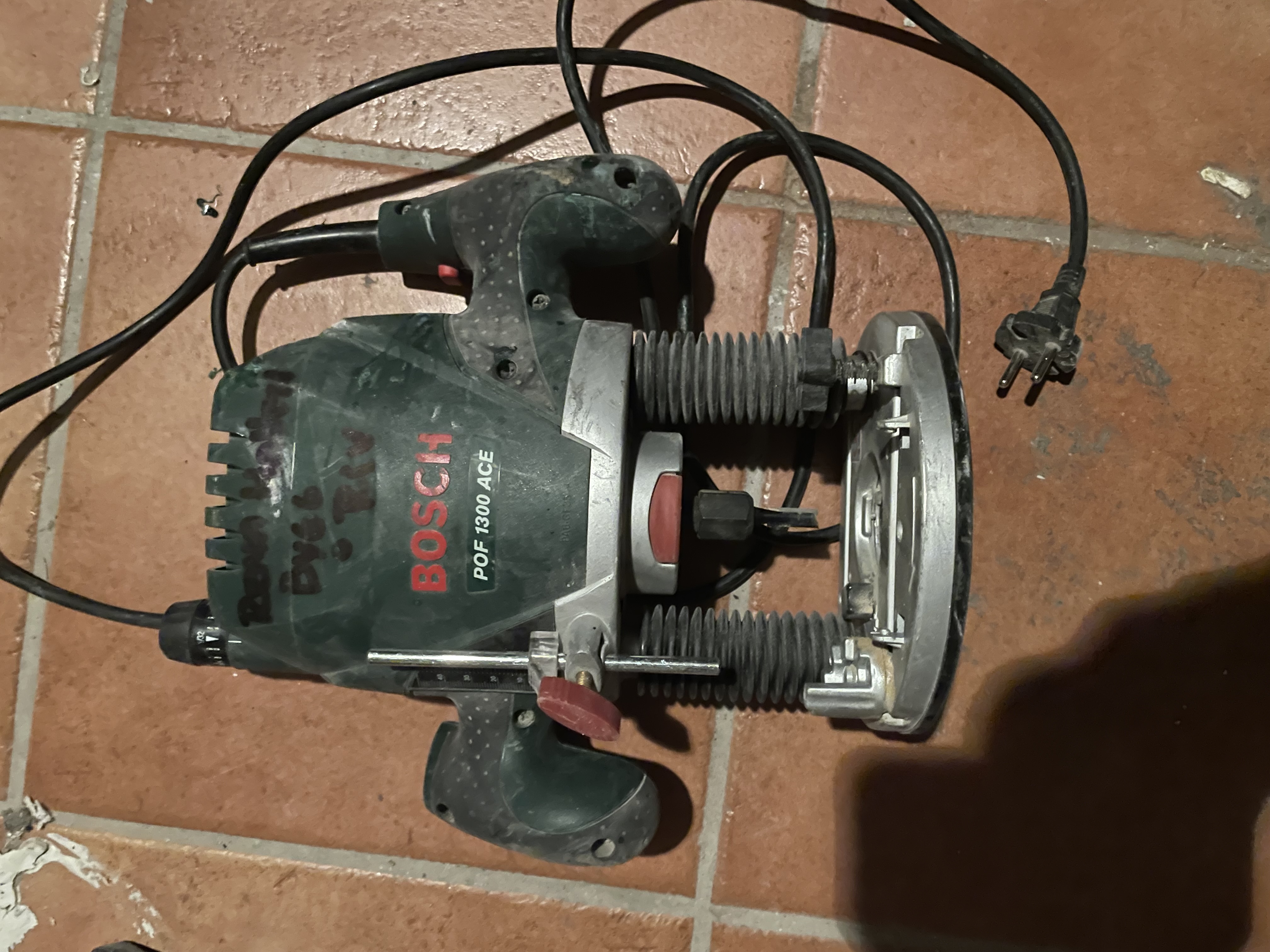 Bosch pof 1300 ace överhandsfräs, 1300 w.
