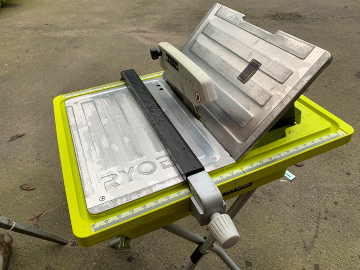 Ryobi vattenkyld kakelsåg