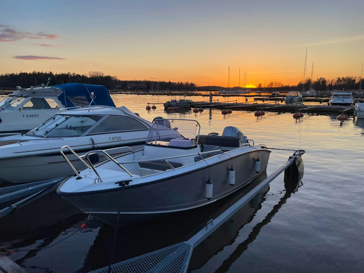 Silver wolf alumiinivene honda 80