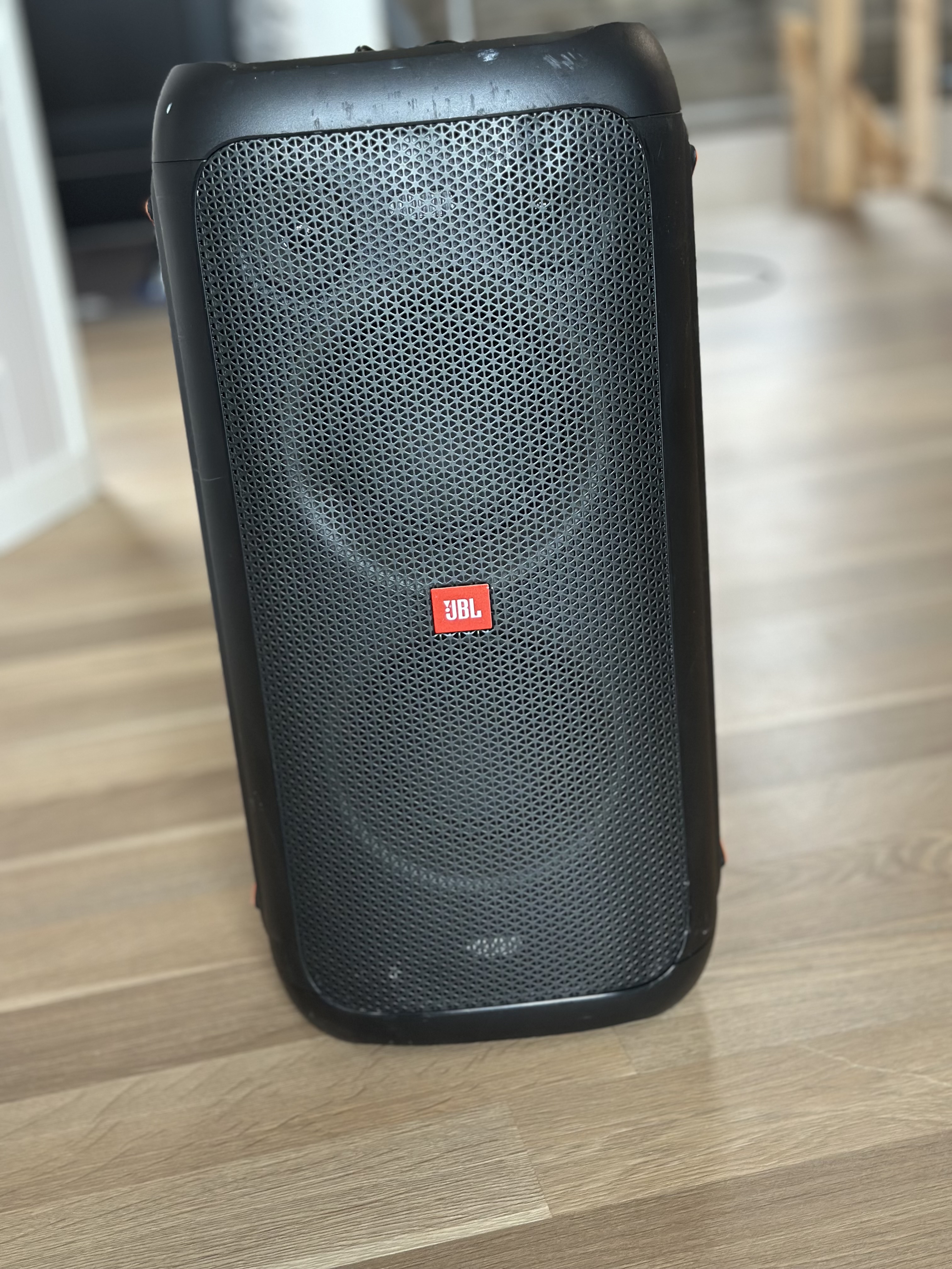 Jbl partybox100
