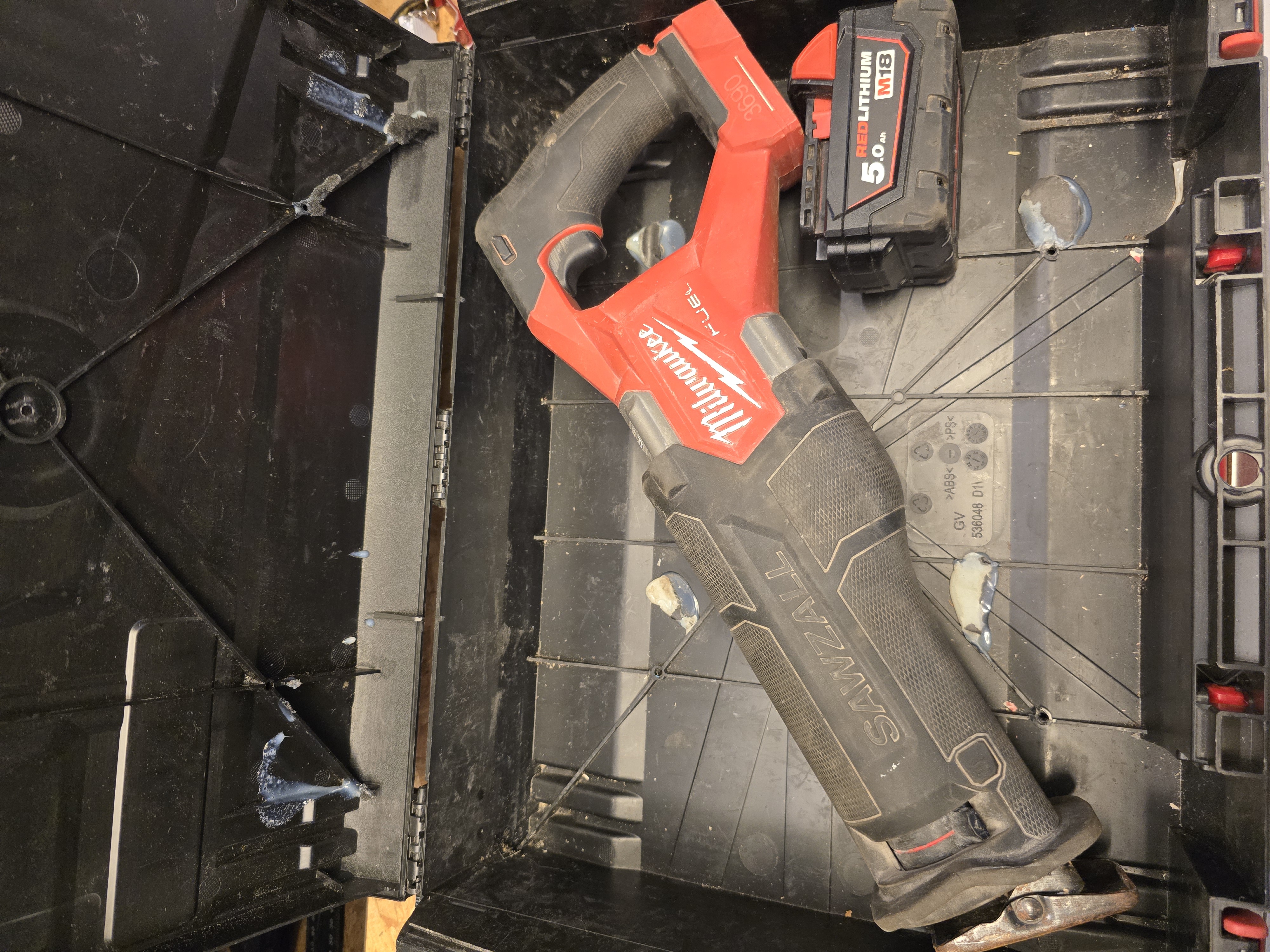Milwaukee m18 fuel fsz sawzall