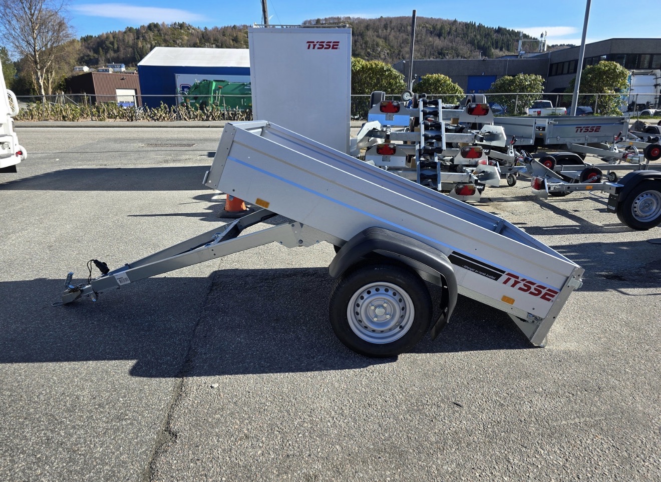 Tysse 6070 m/tipp leies ut