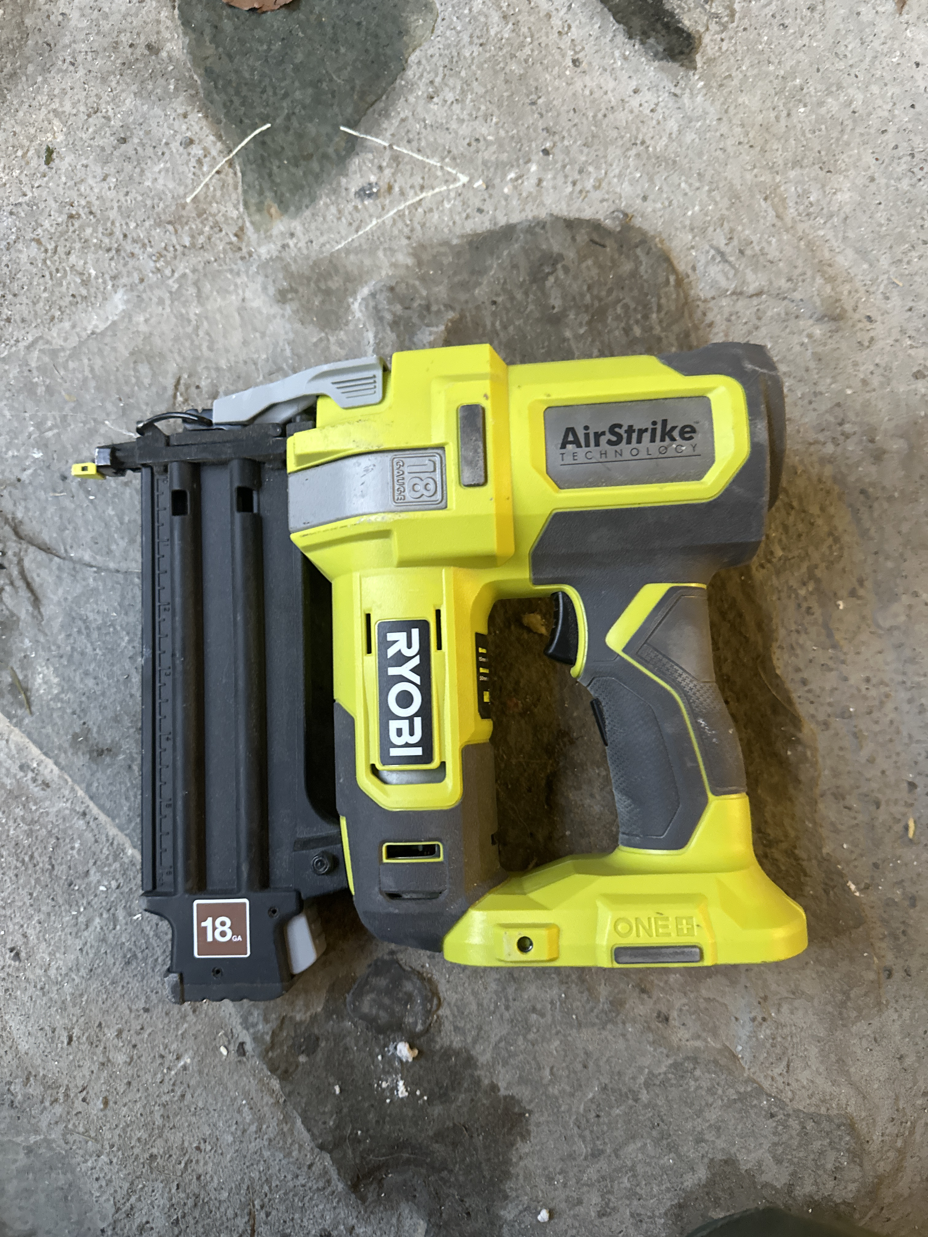 Ryobi dykkertpistol 