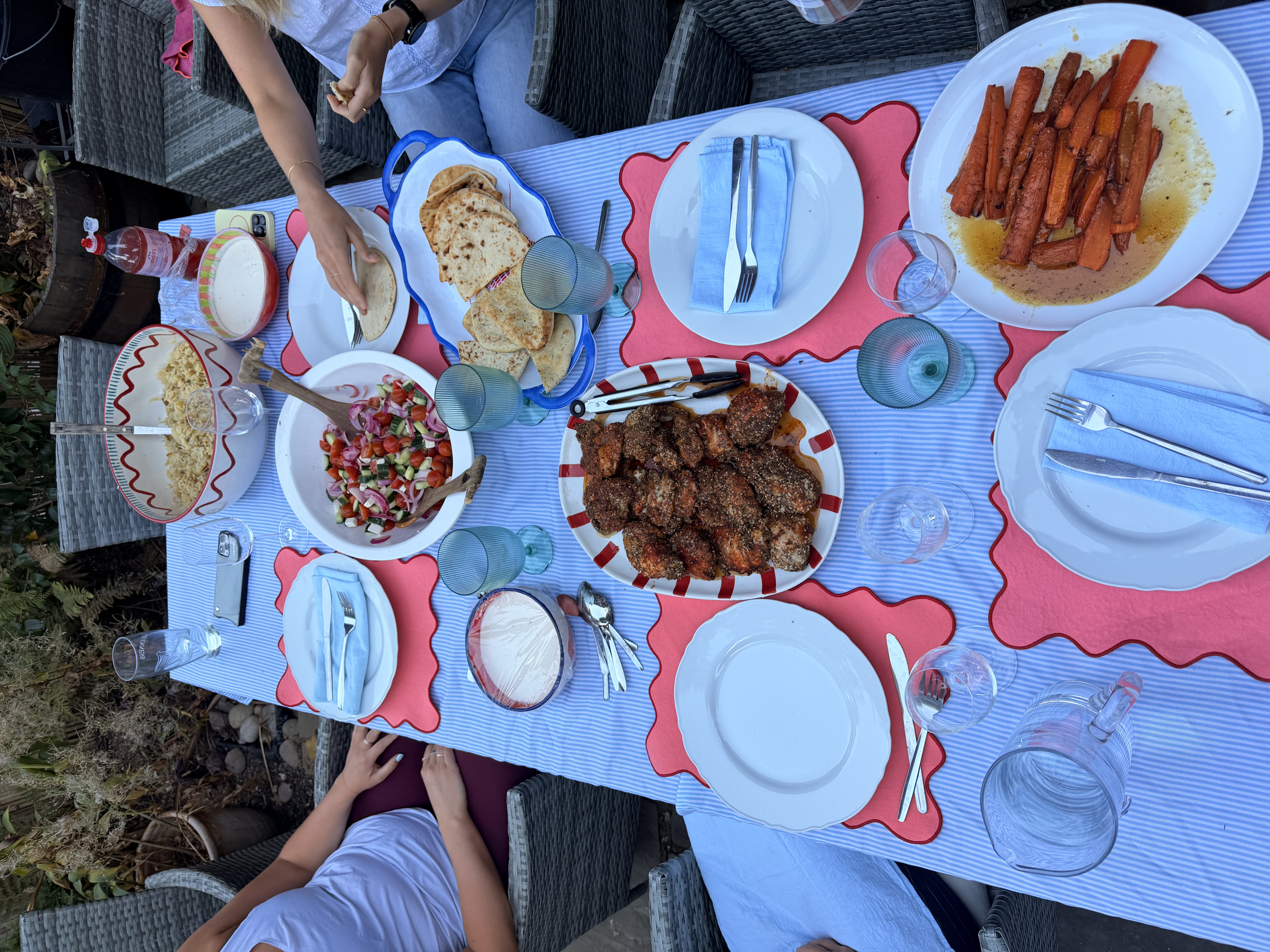 Table scape 