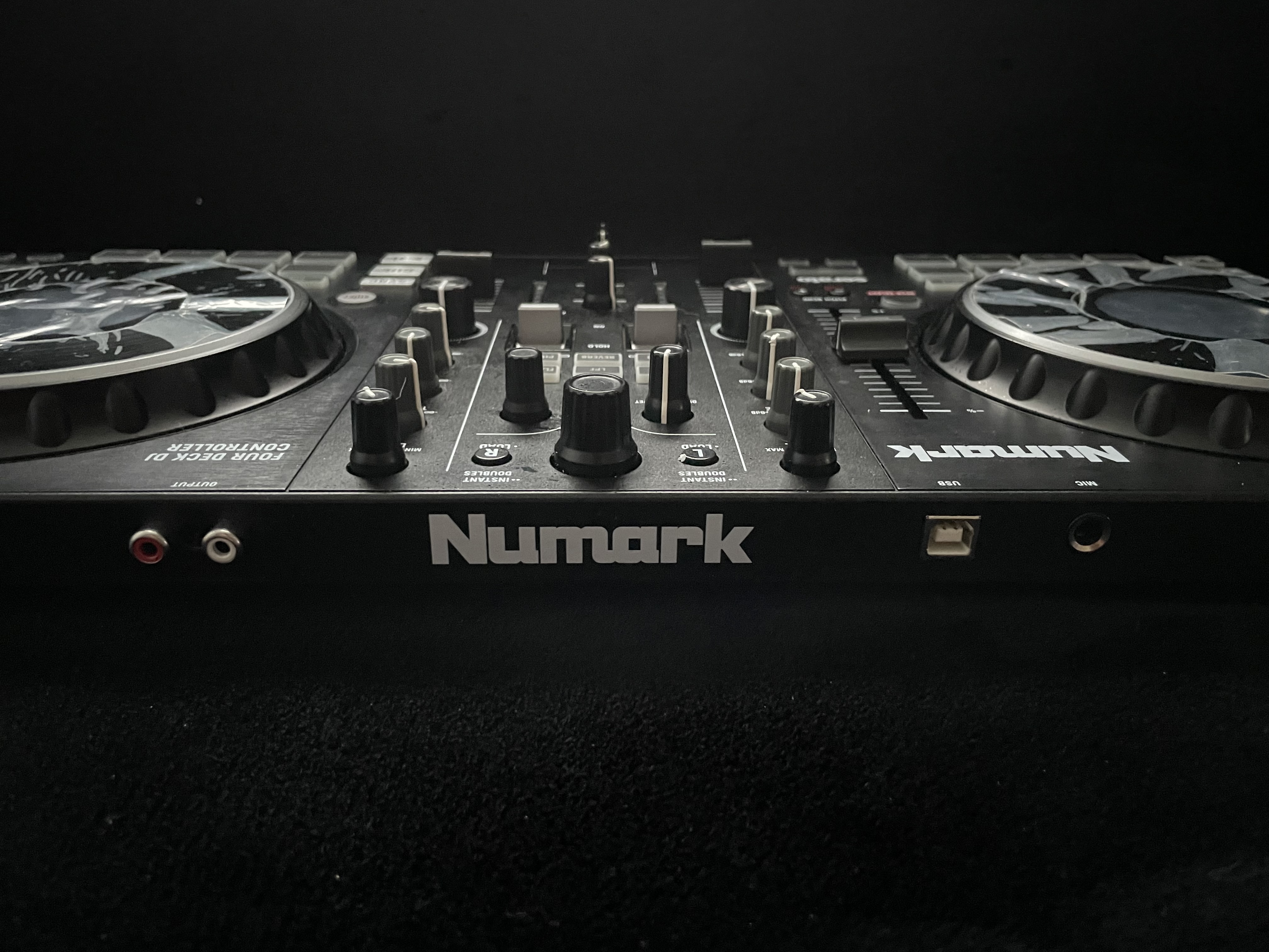 Numark mixtrack platinum dj controller + jbl partybox 110 speaker