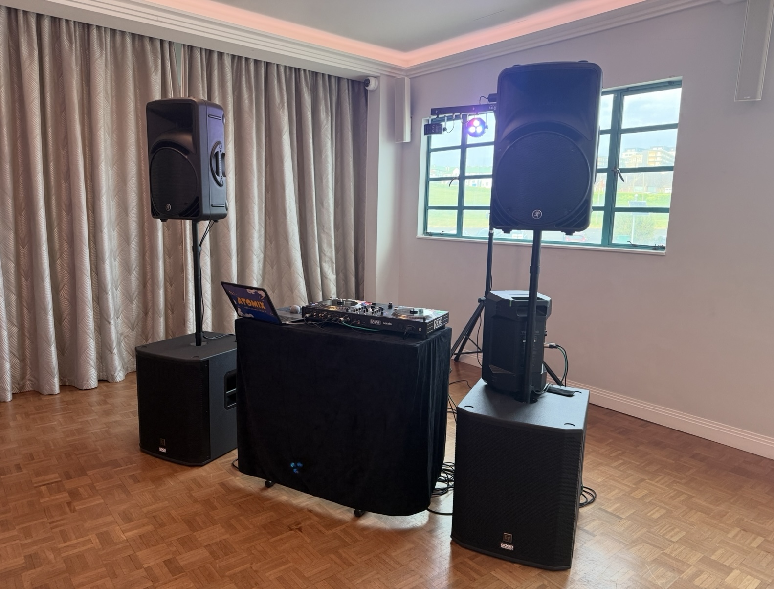 Pa active sound system tops and sub woofers. mackie and electric voice ev 