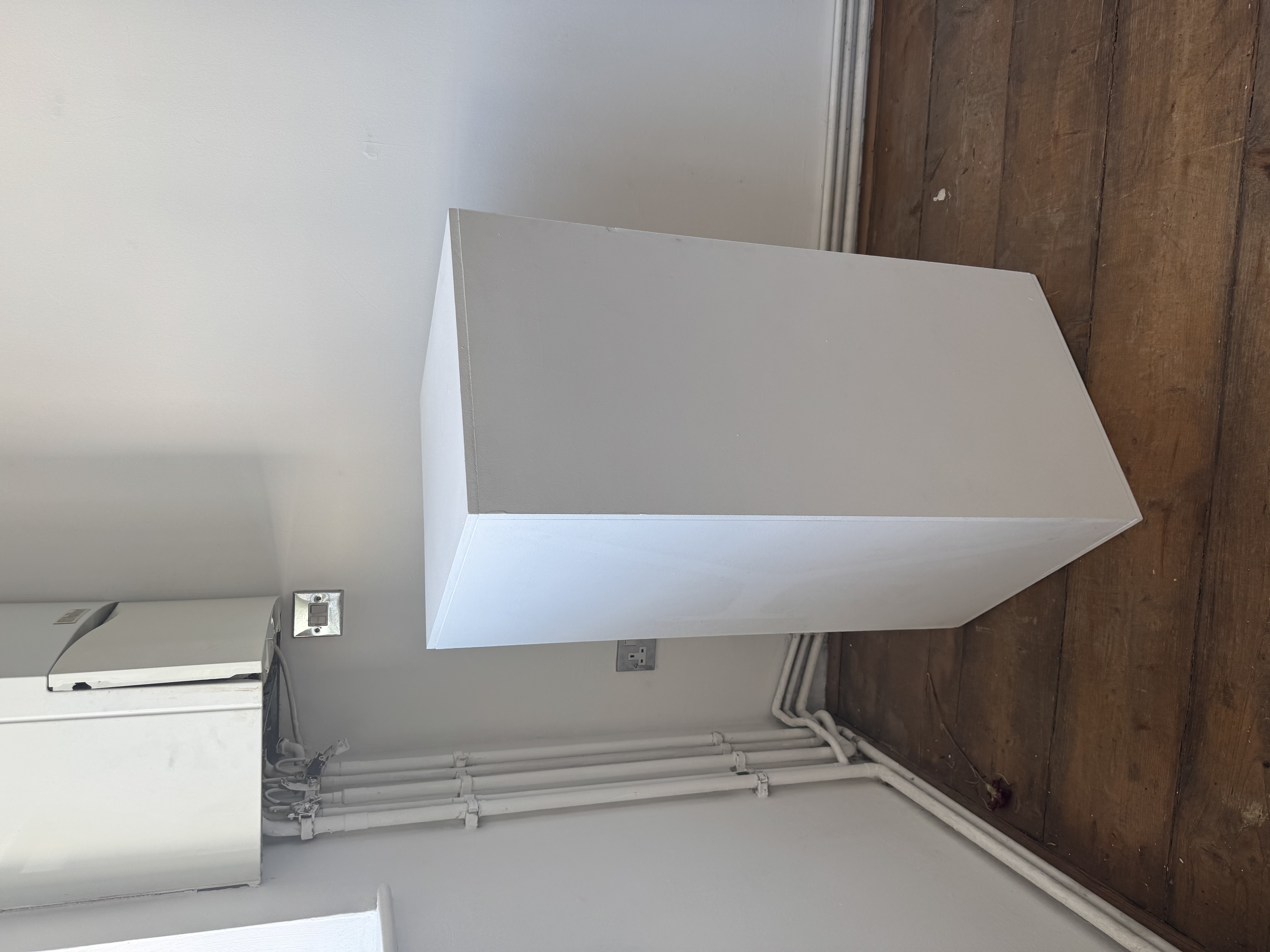 White plinth 
