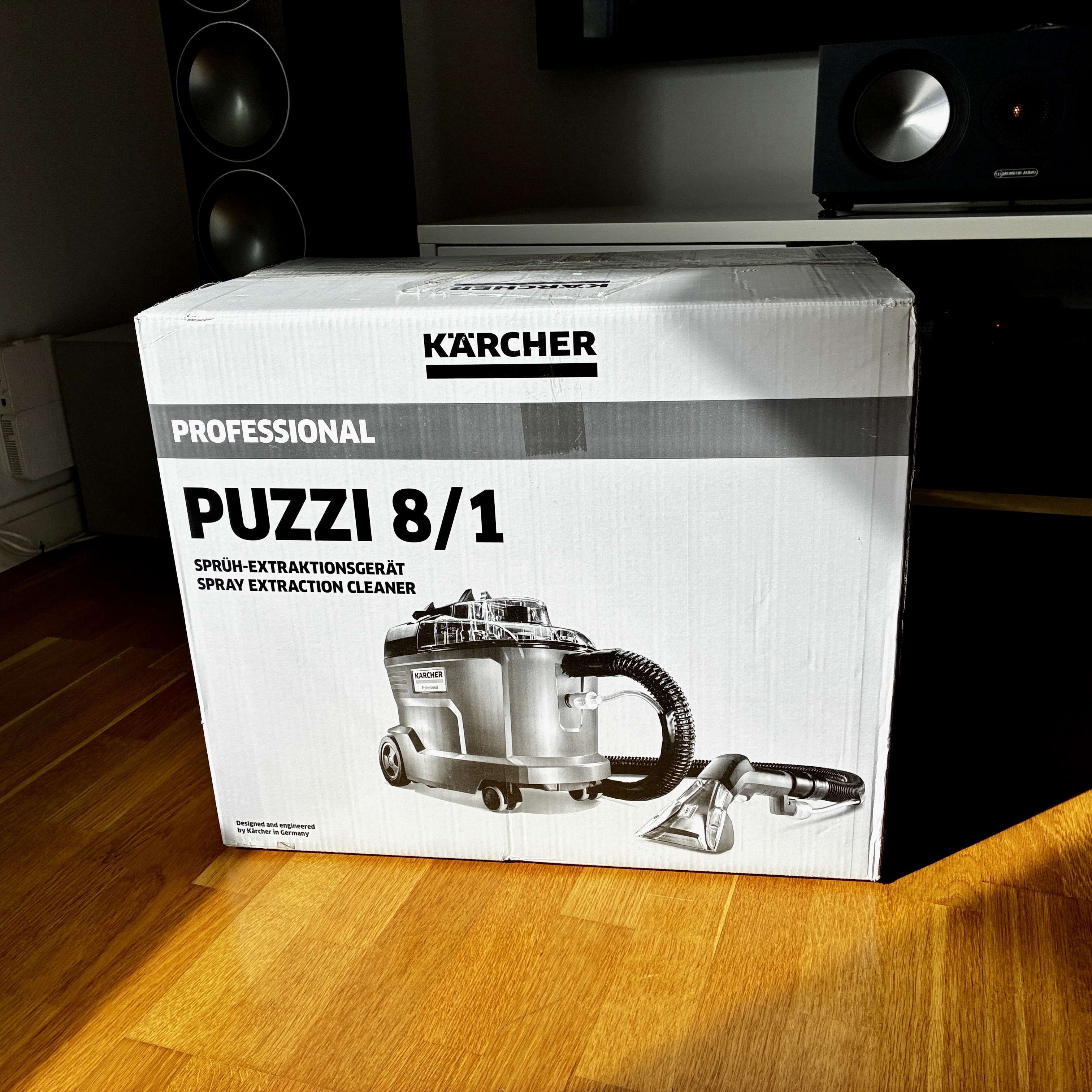 Professional carpet & upholstery cleaner (matt- & textiltvätt)- kärcher puzzi 8/1 c – helt ny / brand new