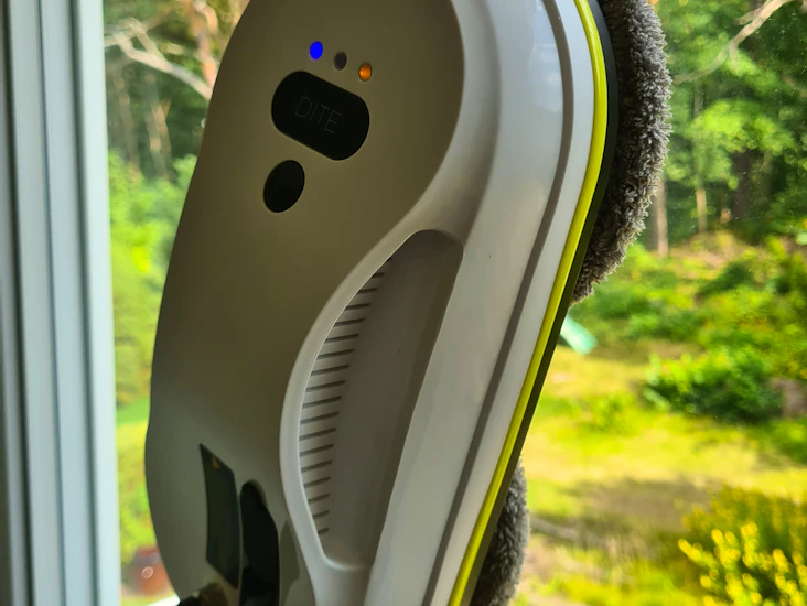 Slipp stege och stress – hyr fönstertvättsrobot dite wimba fpr20