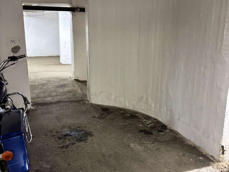 3 mc platser i garage centralt på södermalm (långtidshyra)