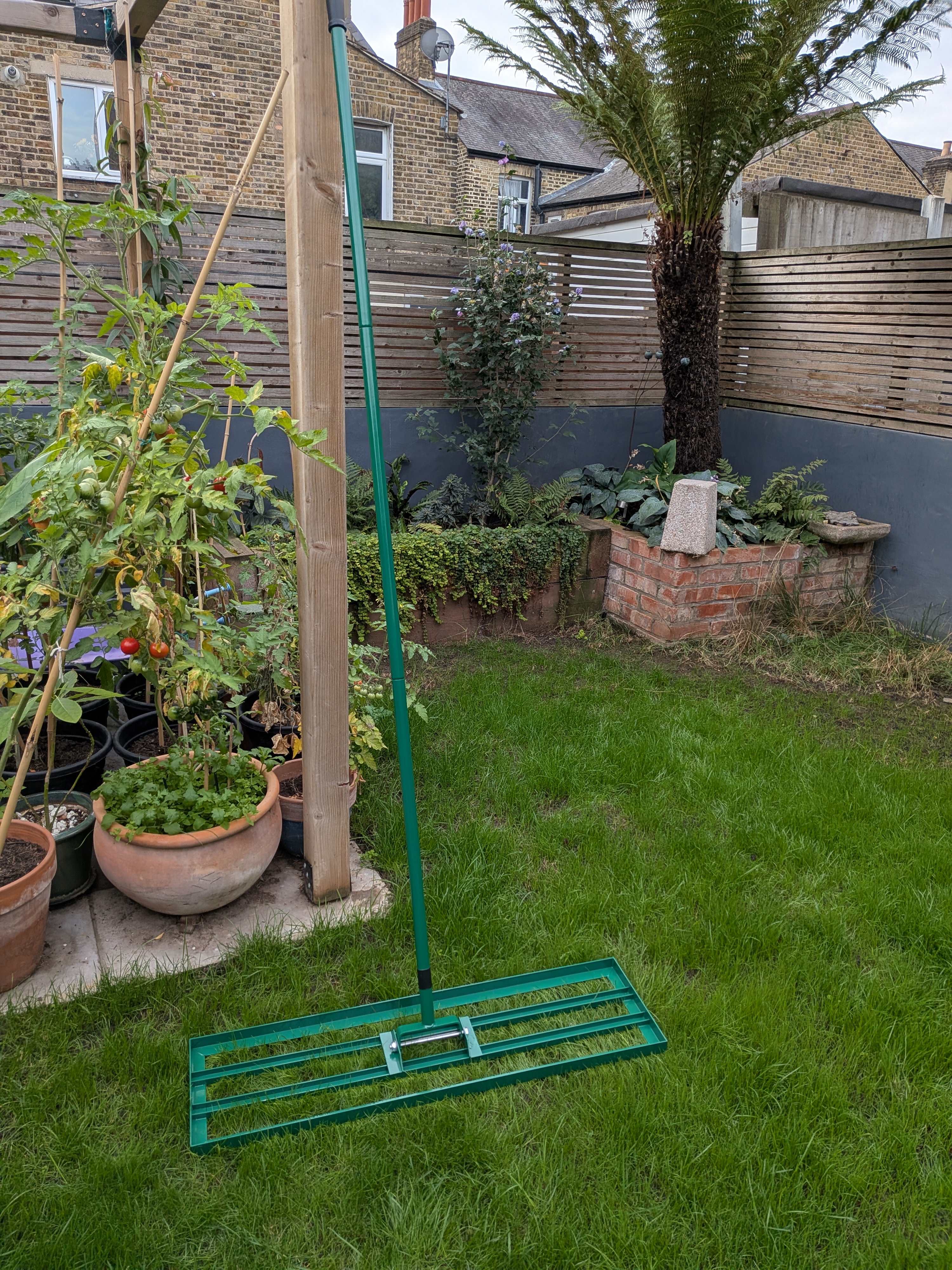 Lawn rake