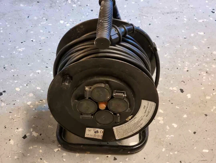 Kabelvinda 20m, 4 uttag