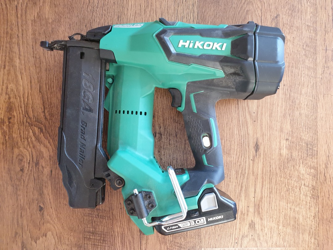 Batteridriven spikpistol för dyckert