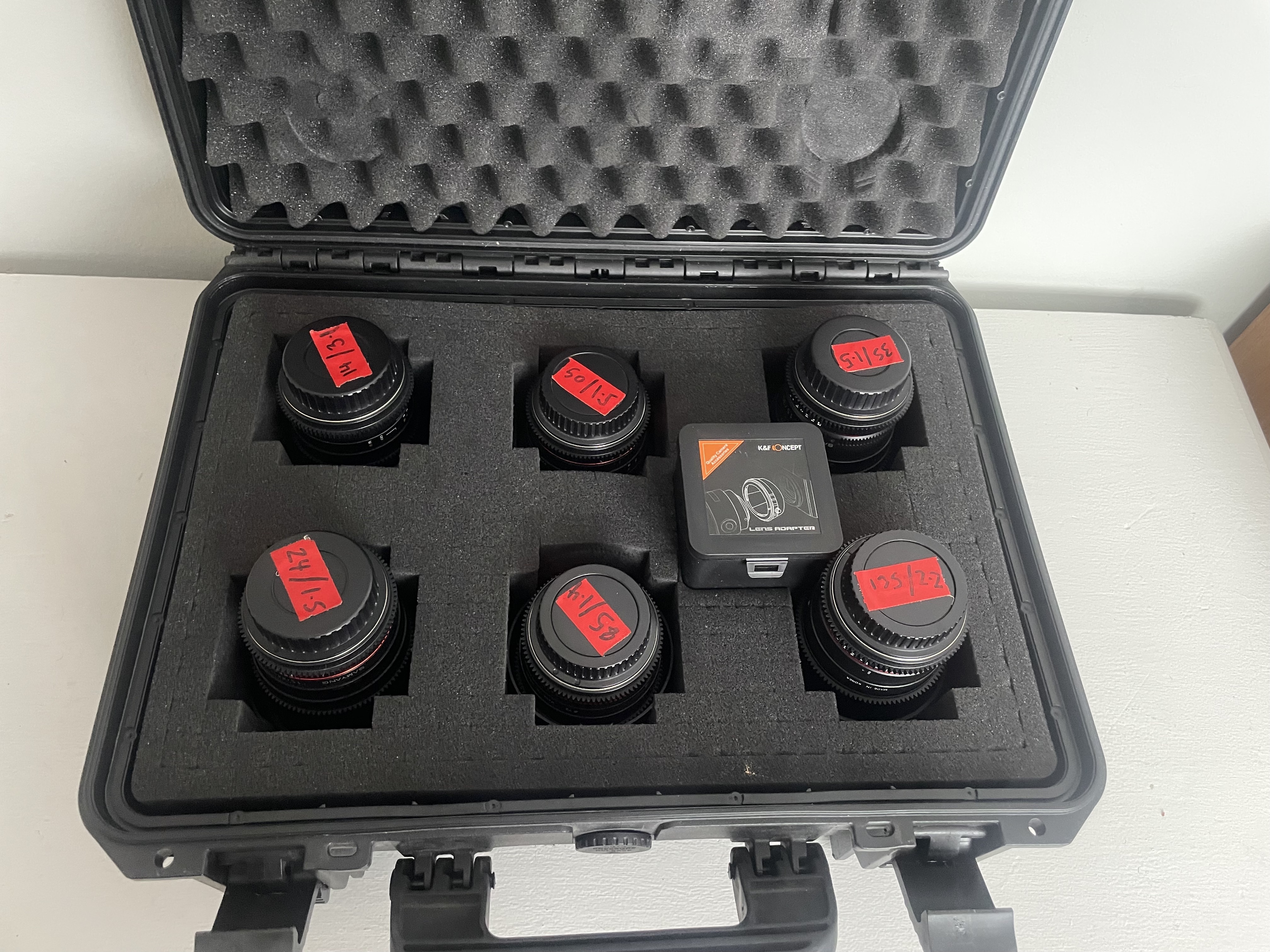 Set of 6 samyang prime lenses.