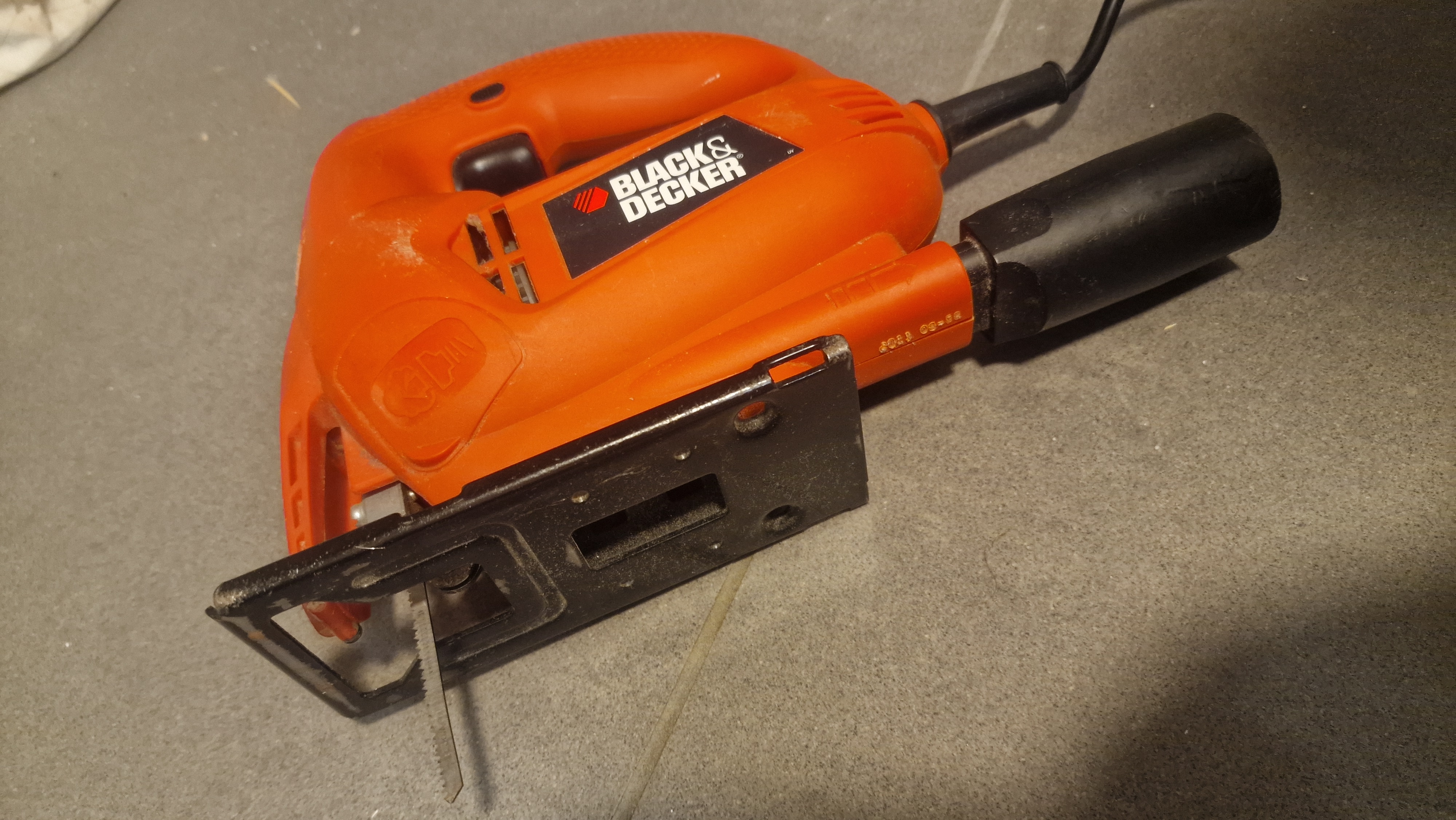Black & decker stikksag 