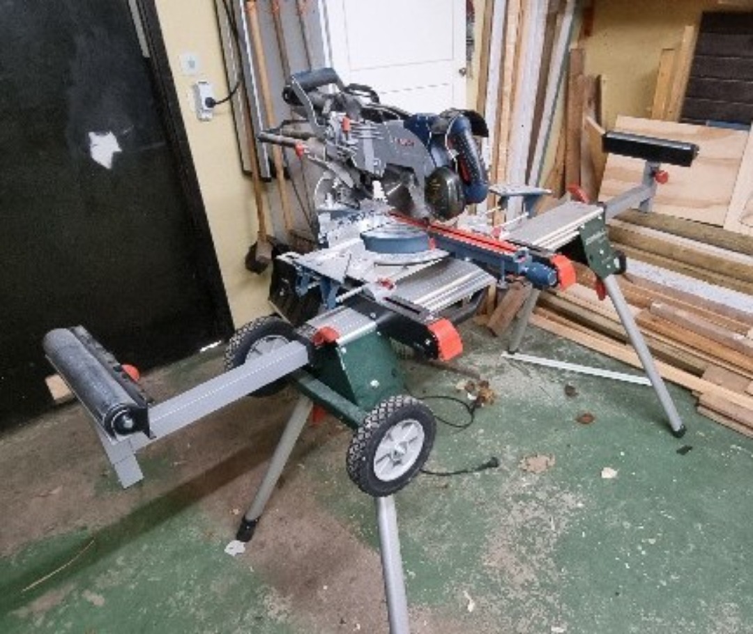 Bosch kapsåg med stativ
