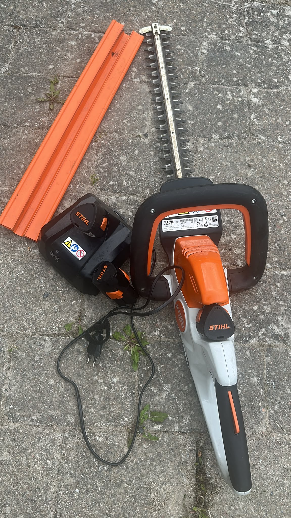 Batteridriven häcksax stihl hsa 40