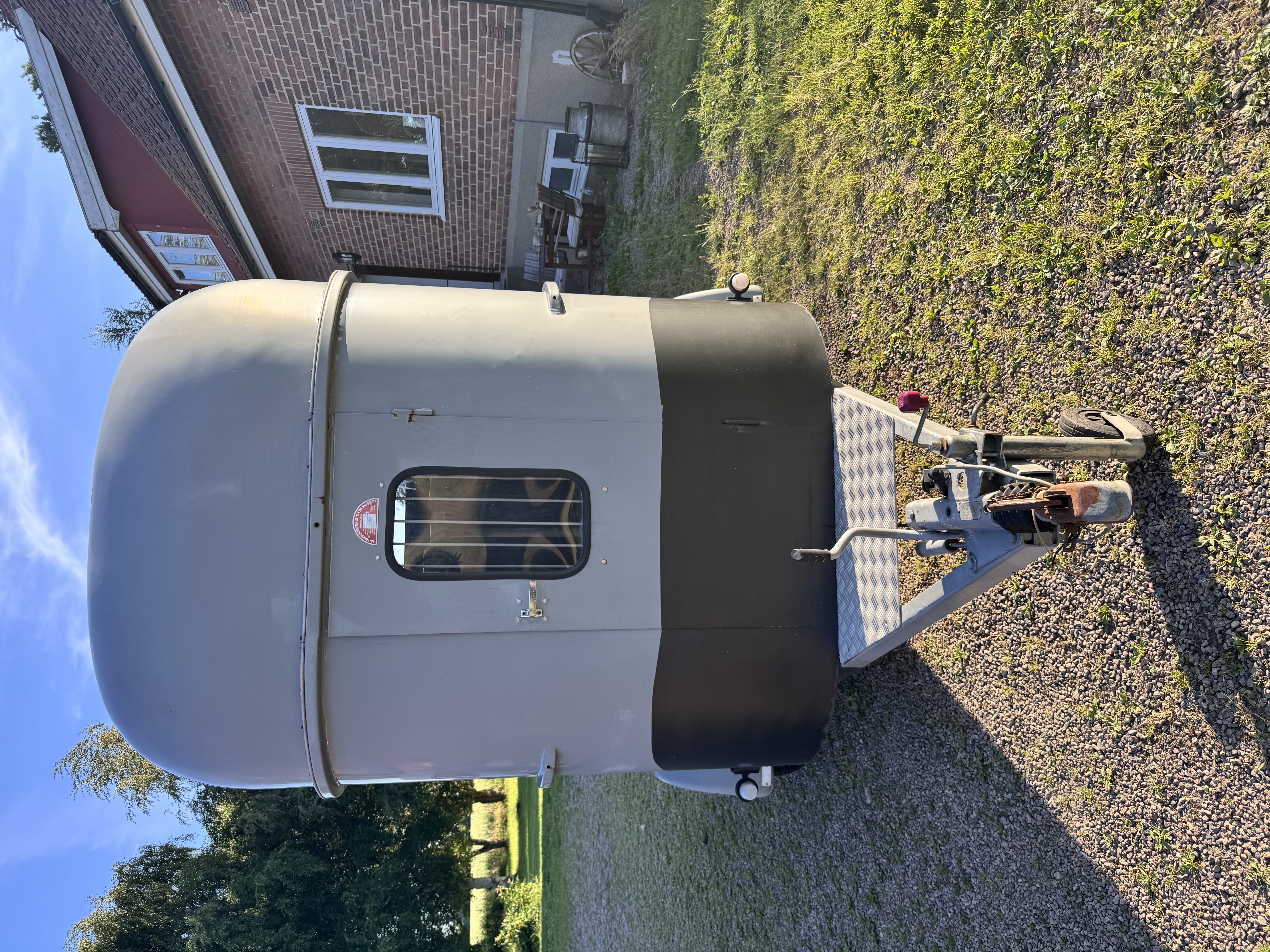 Hästtransport släp