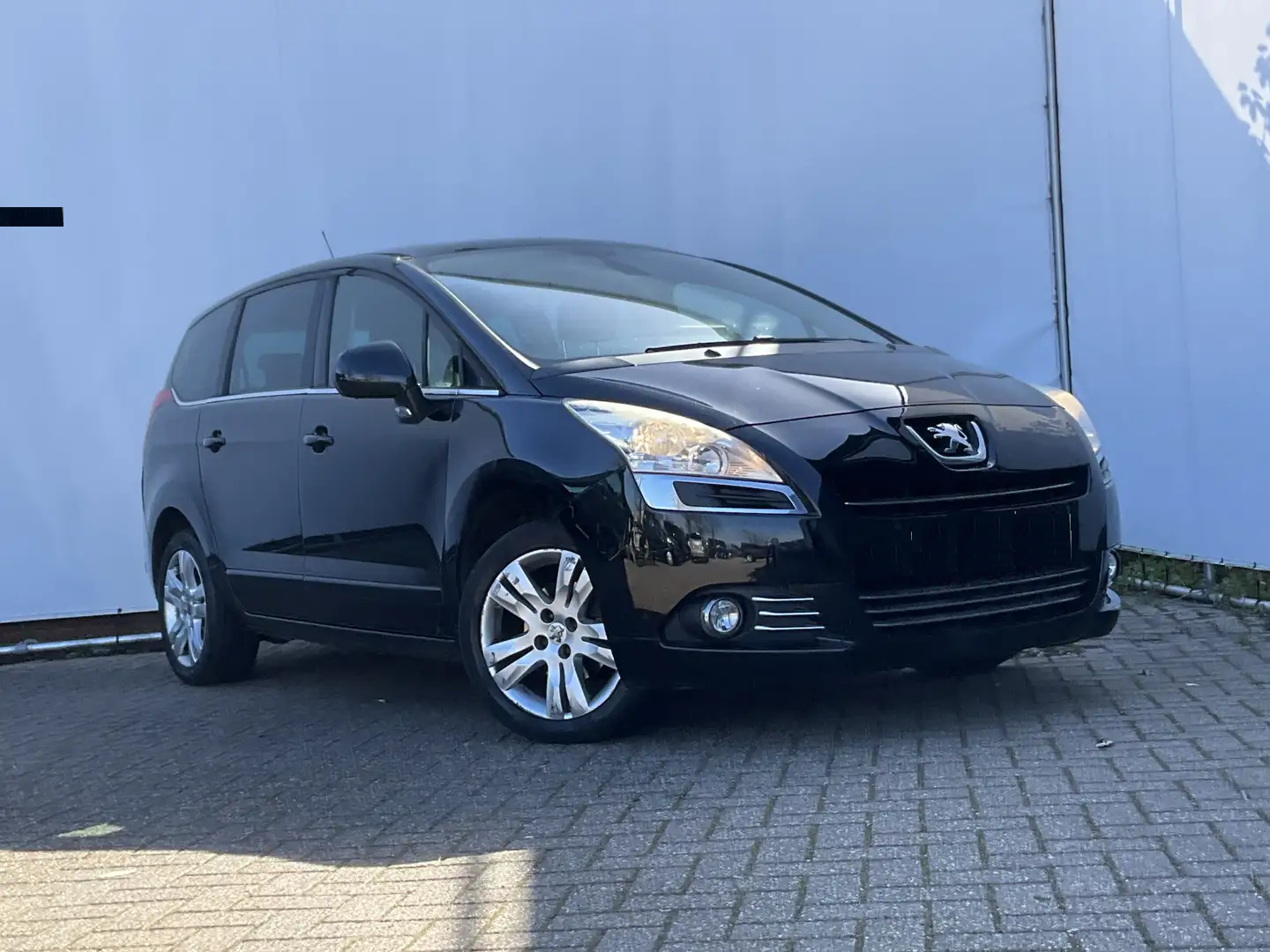 Peugeot 5008 automatic diesel 2012