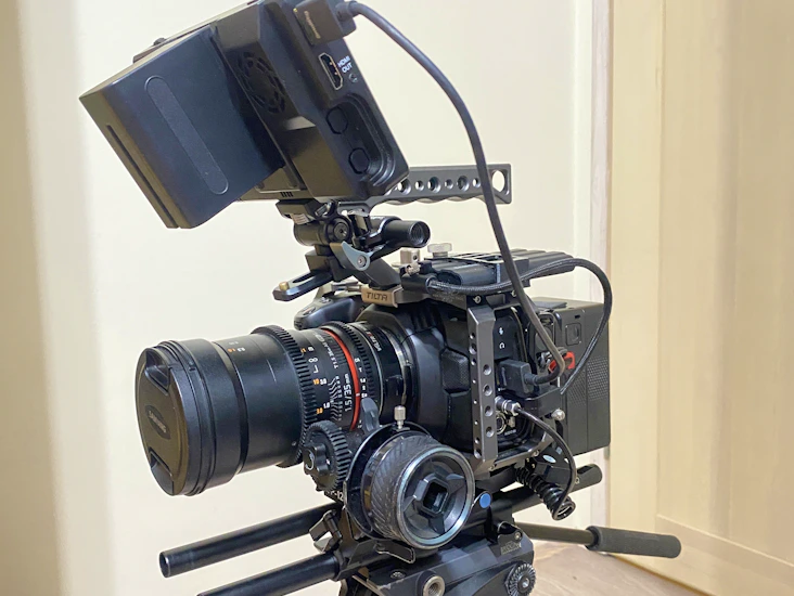 Blackmagic pocket cinema camera 4k + full rig + studiovalot