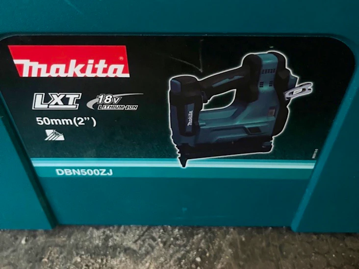 Spikpistol makita