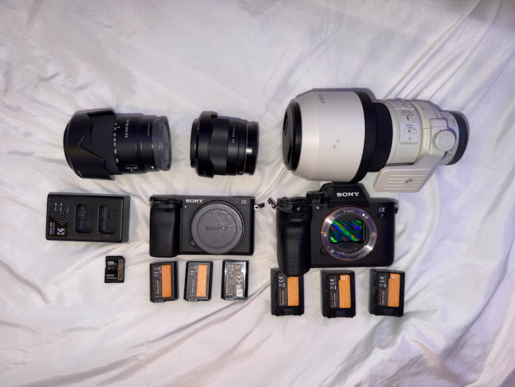 Full sony pro camera kit | a7 iv + a6400 | 20mm + 18–135mm + 70–200mm | batteries & cards | photo/video bundle