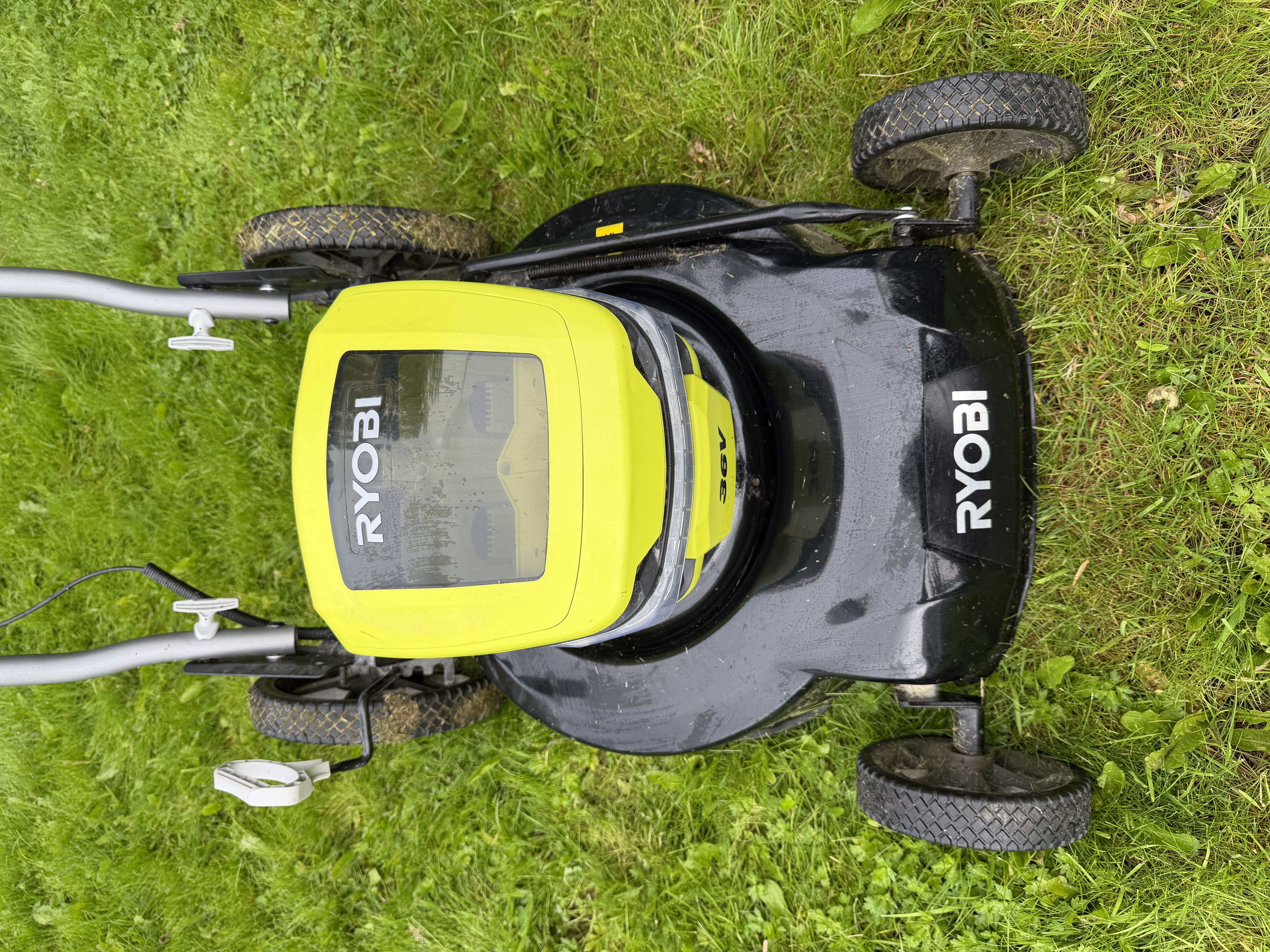 Ryobi gressklipper til leie