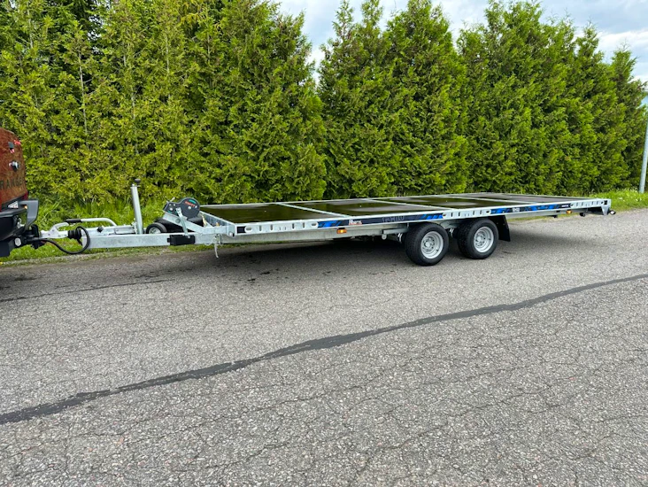 Traileri 5m x 2,1m 2700kg