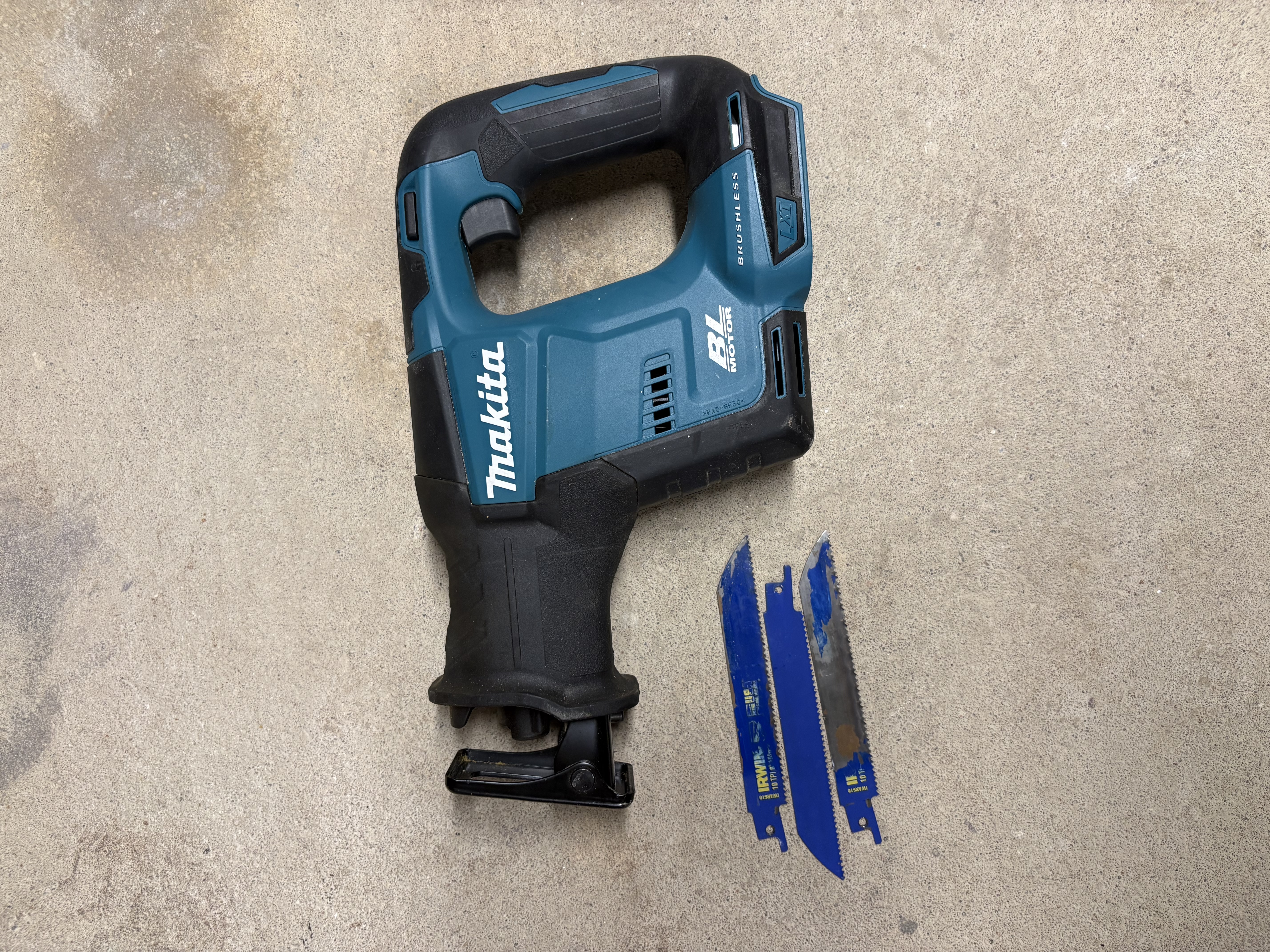 Tigersåg makita djr188