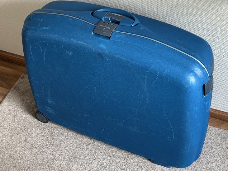 Samsonite kova numerolukollinen matkalaukku