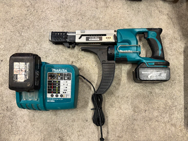 Makita skruvautomat 18 v