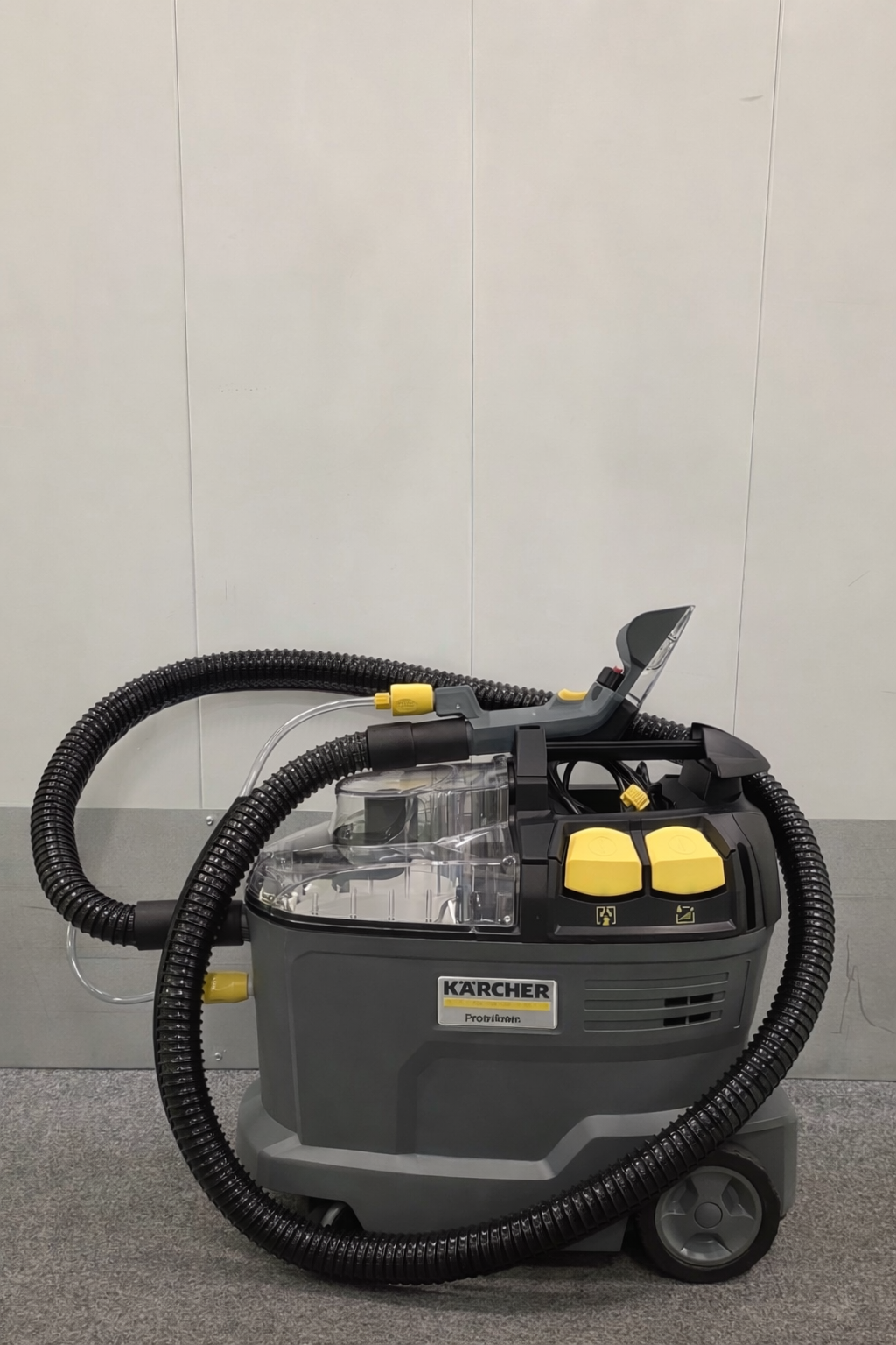 🧼 tekstiilipesuri  -   kärcher puzzi 8/1