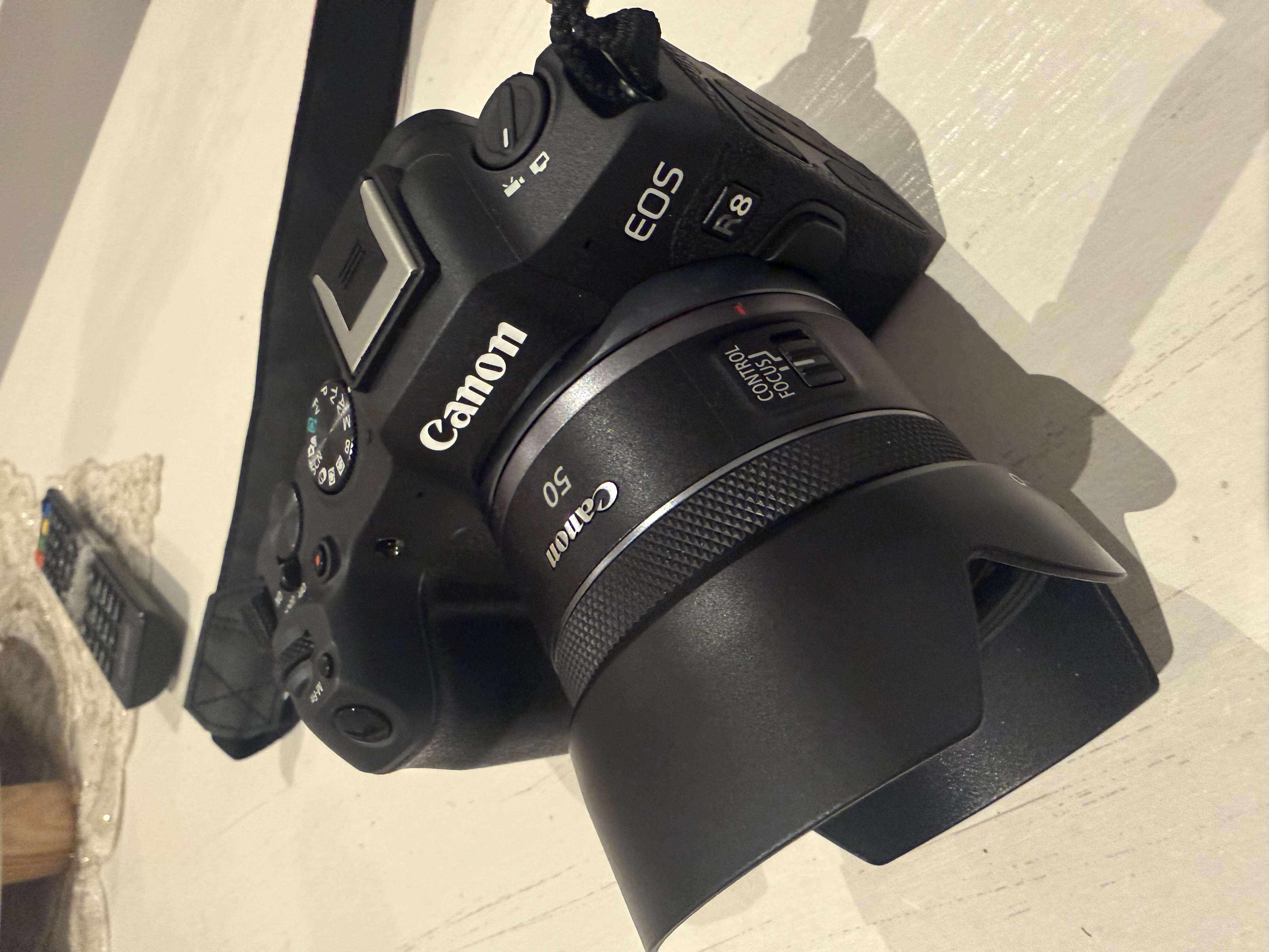 Canon eos r8 – full frame mirrorless camera kit | 4k 60p + pro autofocus