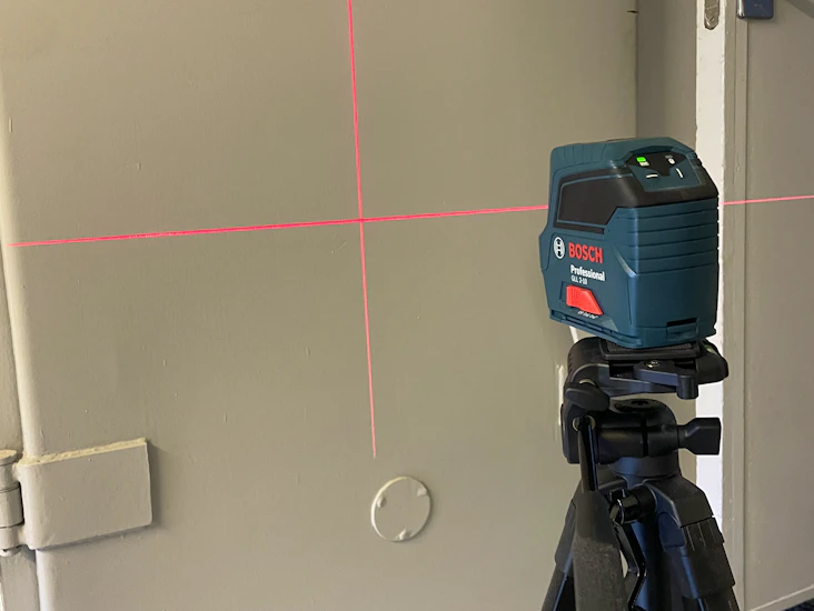 Krysslaser bosch gll 2-10