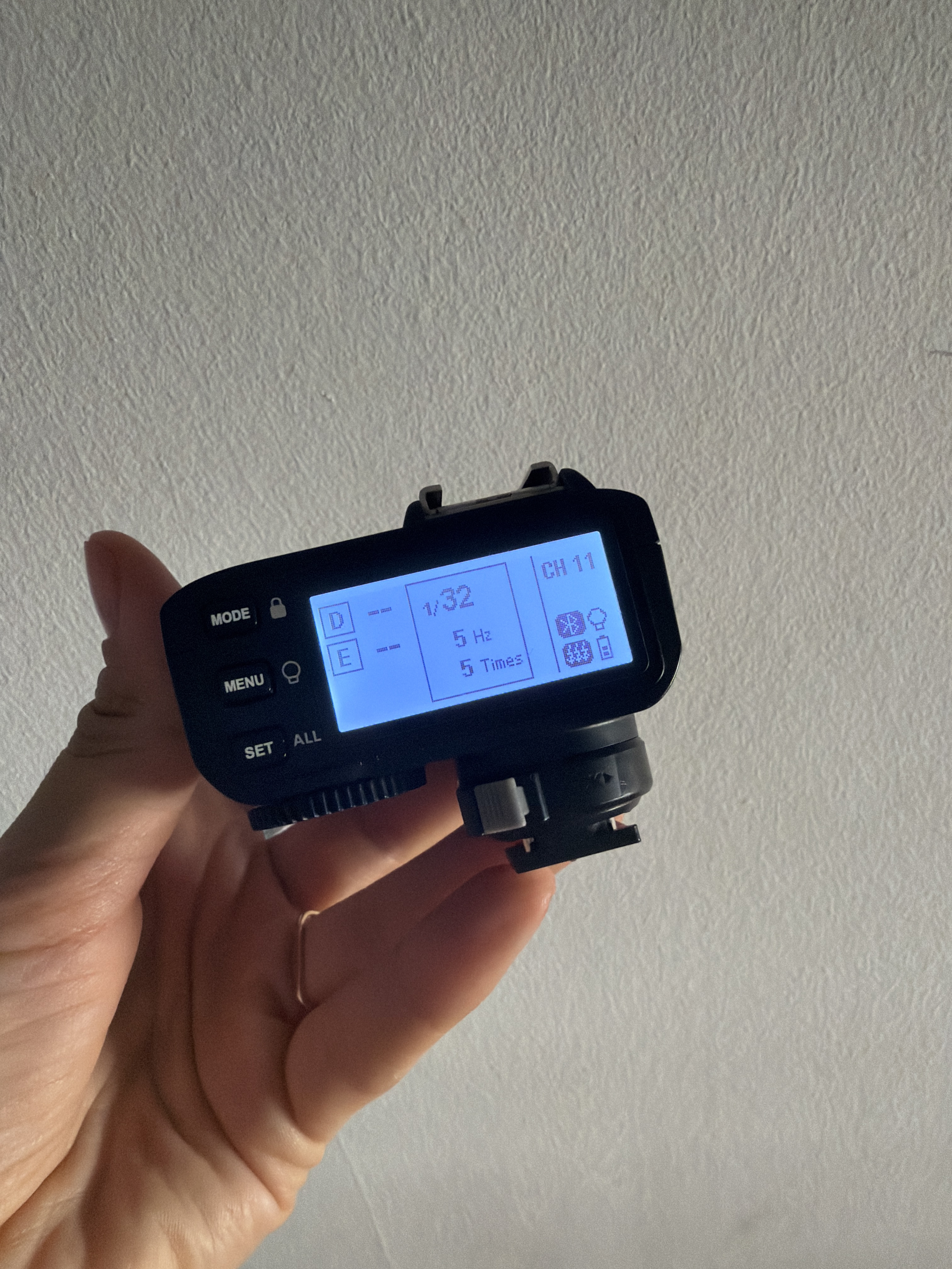 Godox x1t wireless ttl flash trigger