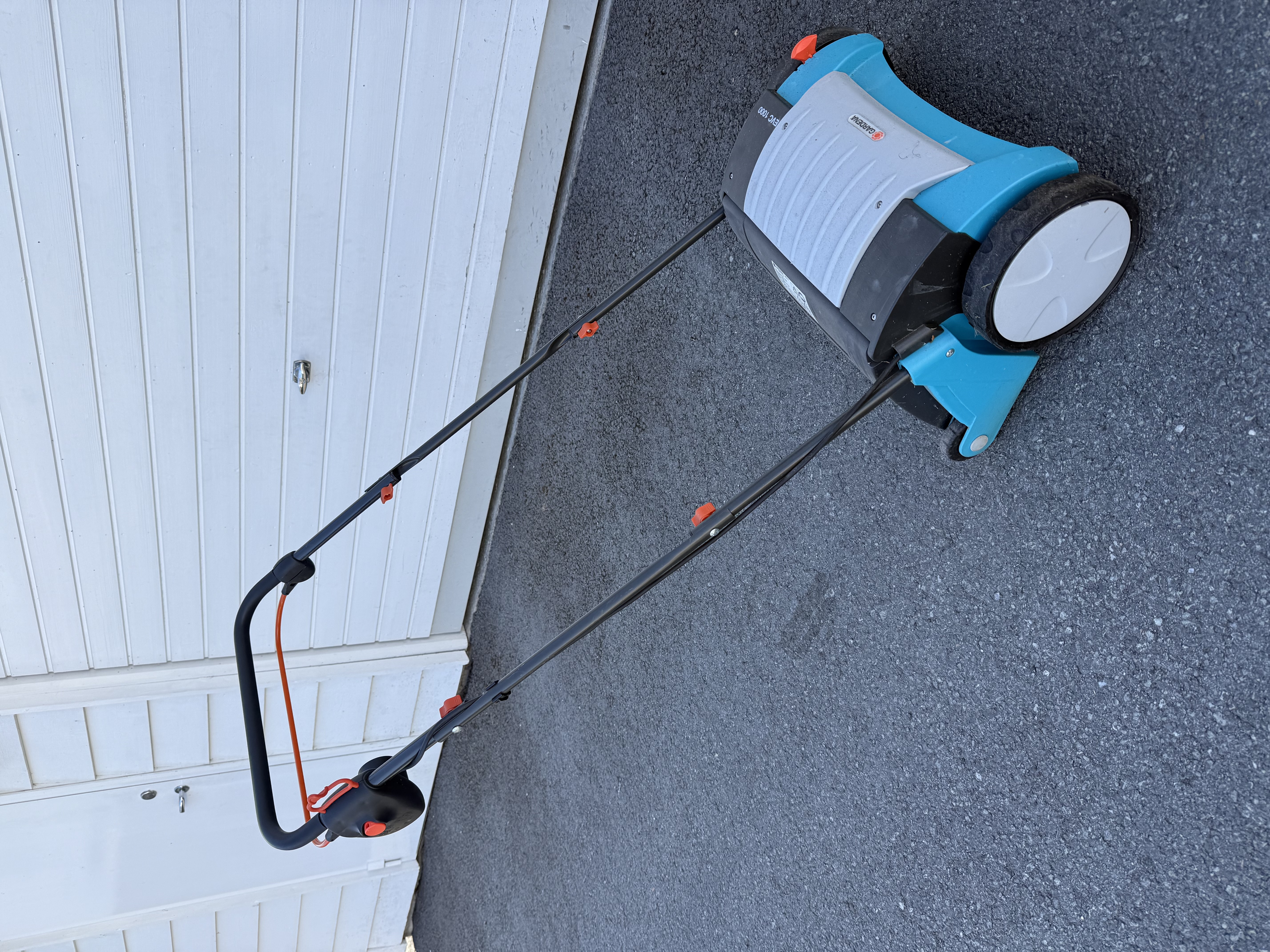Gardena vertikalskjærer