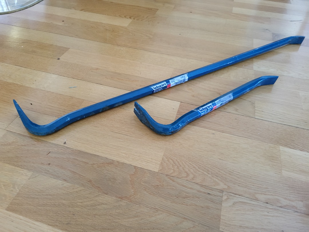 Normalstor (800 mm) och liten (350 mm) kofot